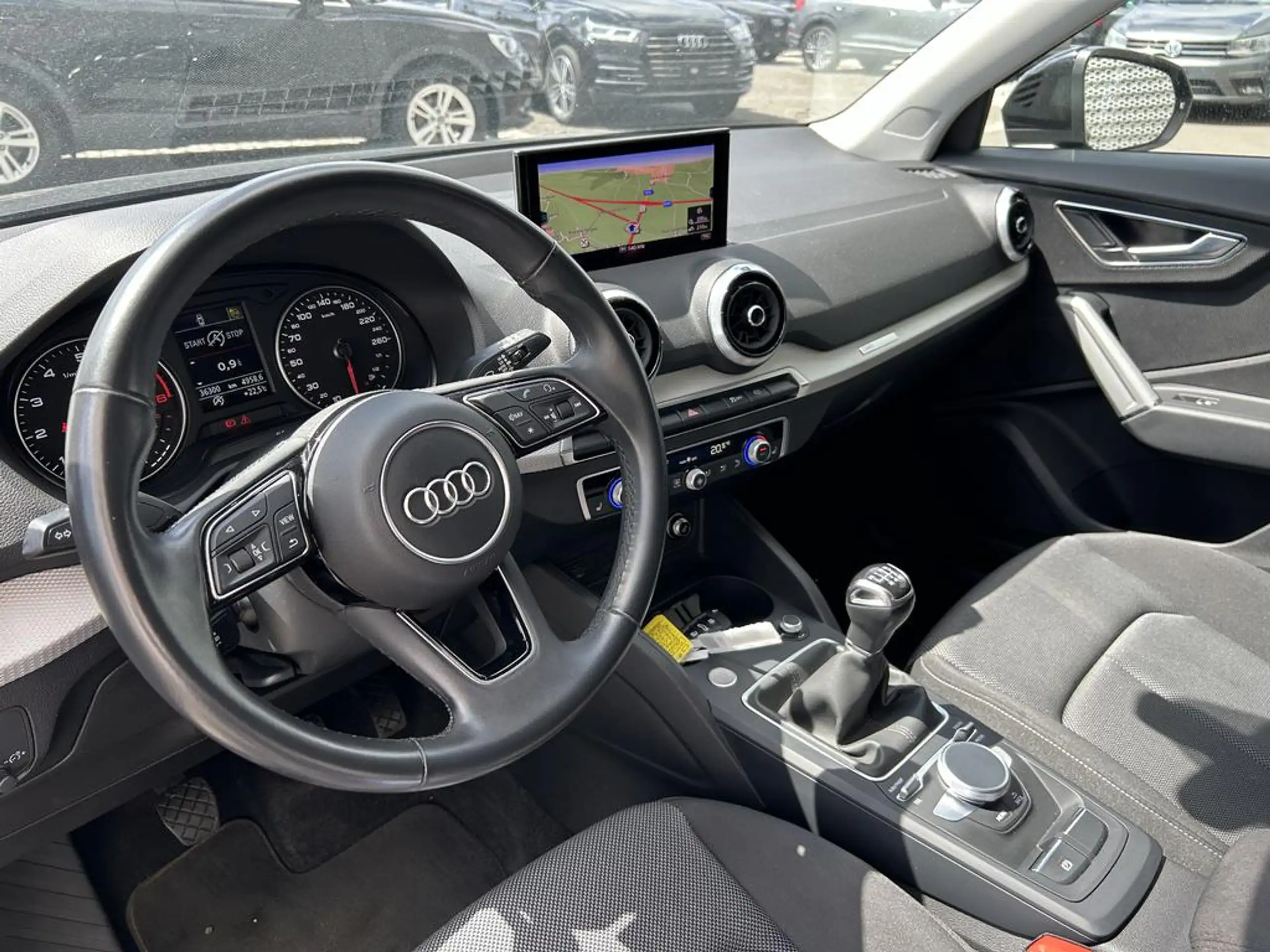 Audi - Q2