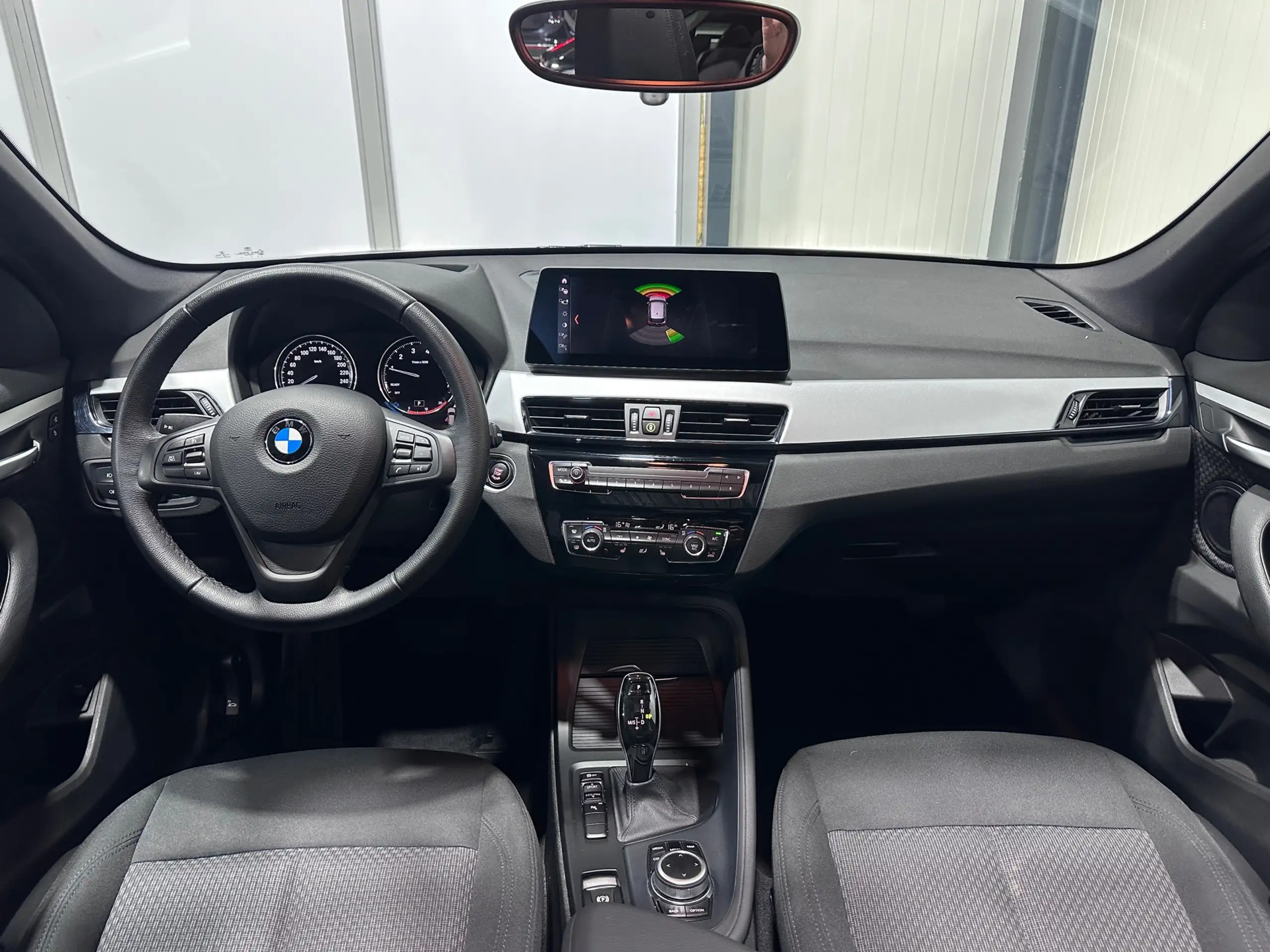 BMW - X1