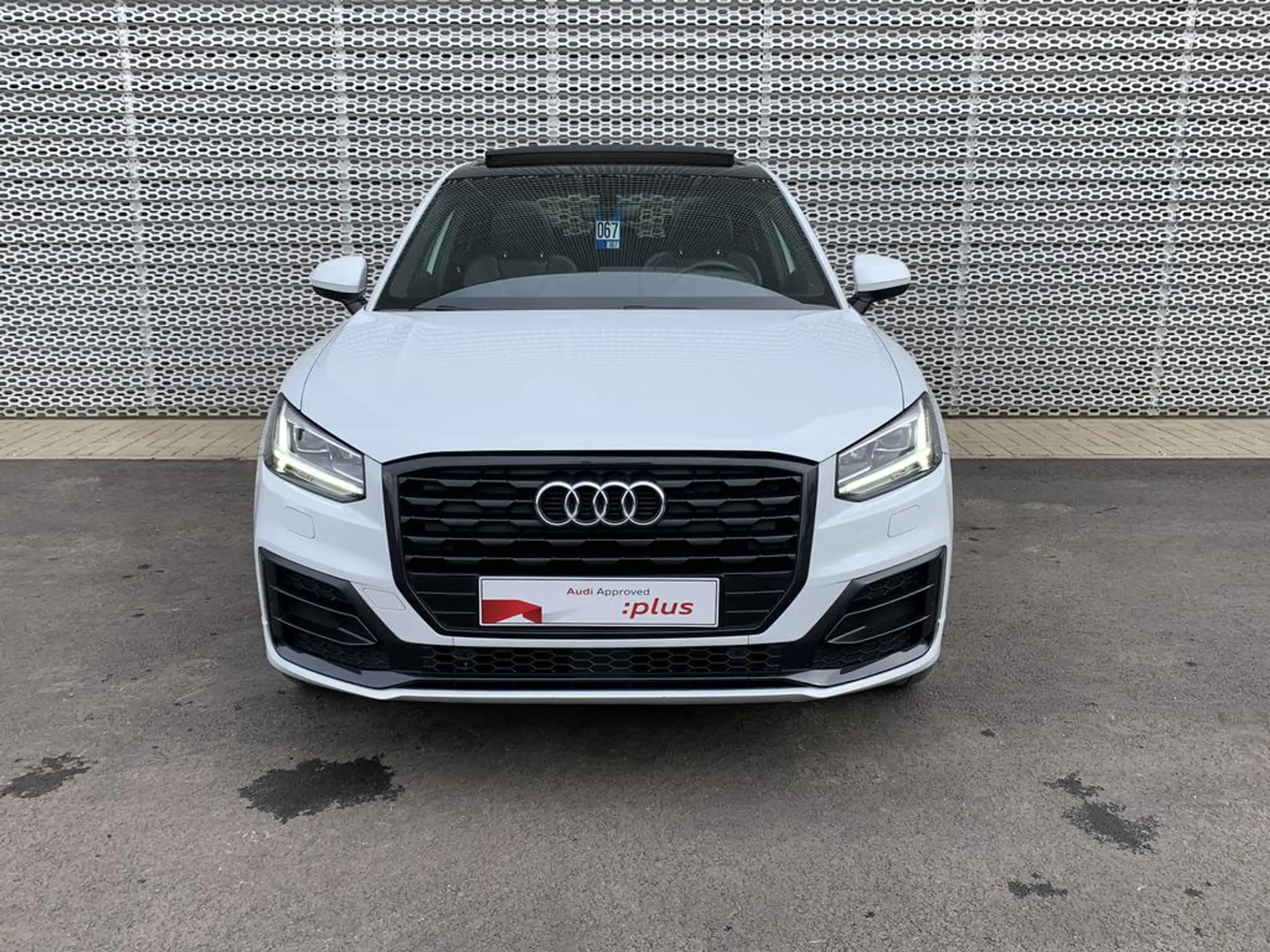 Audi - Q2