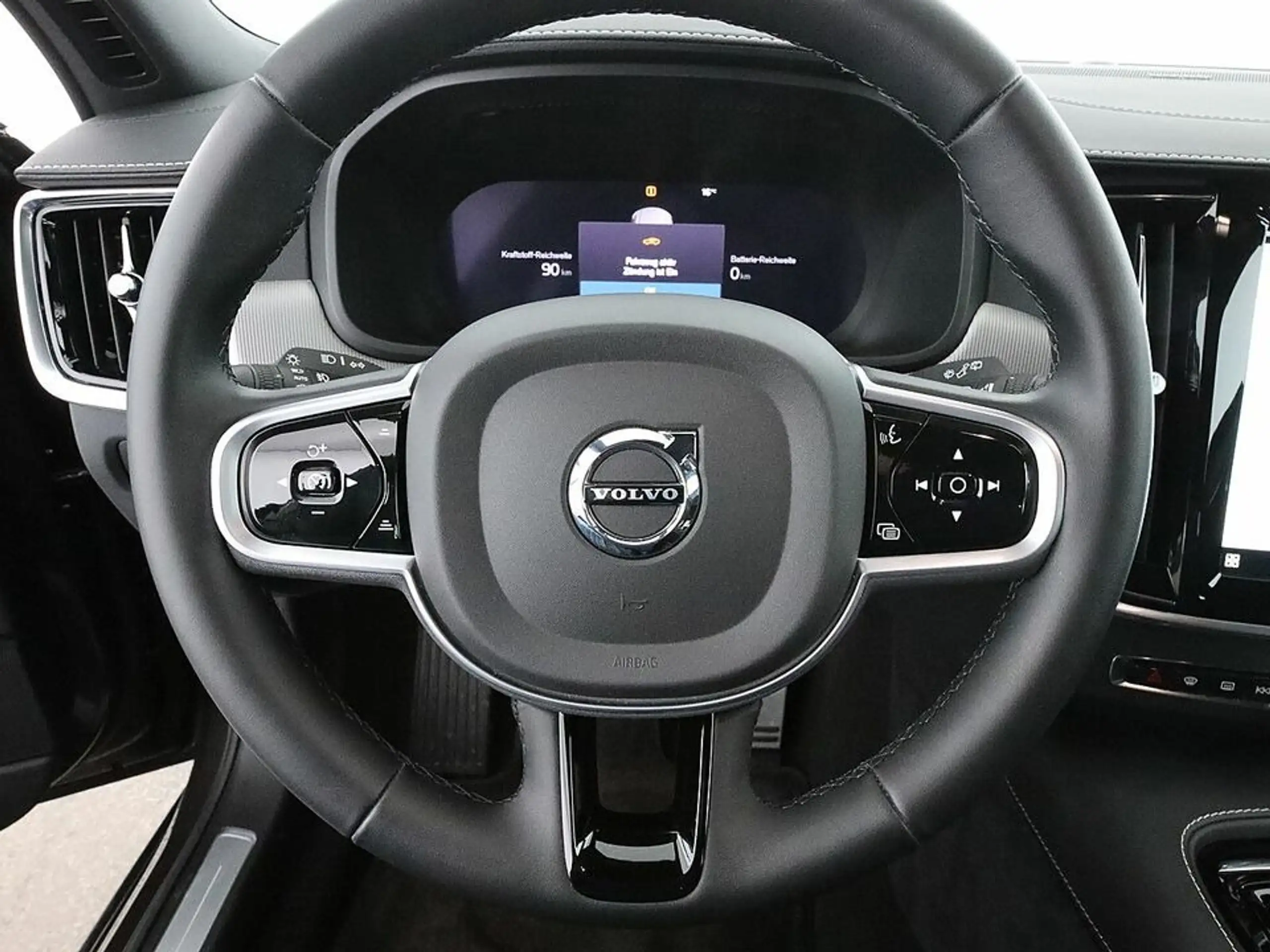 Volvo - V90