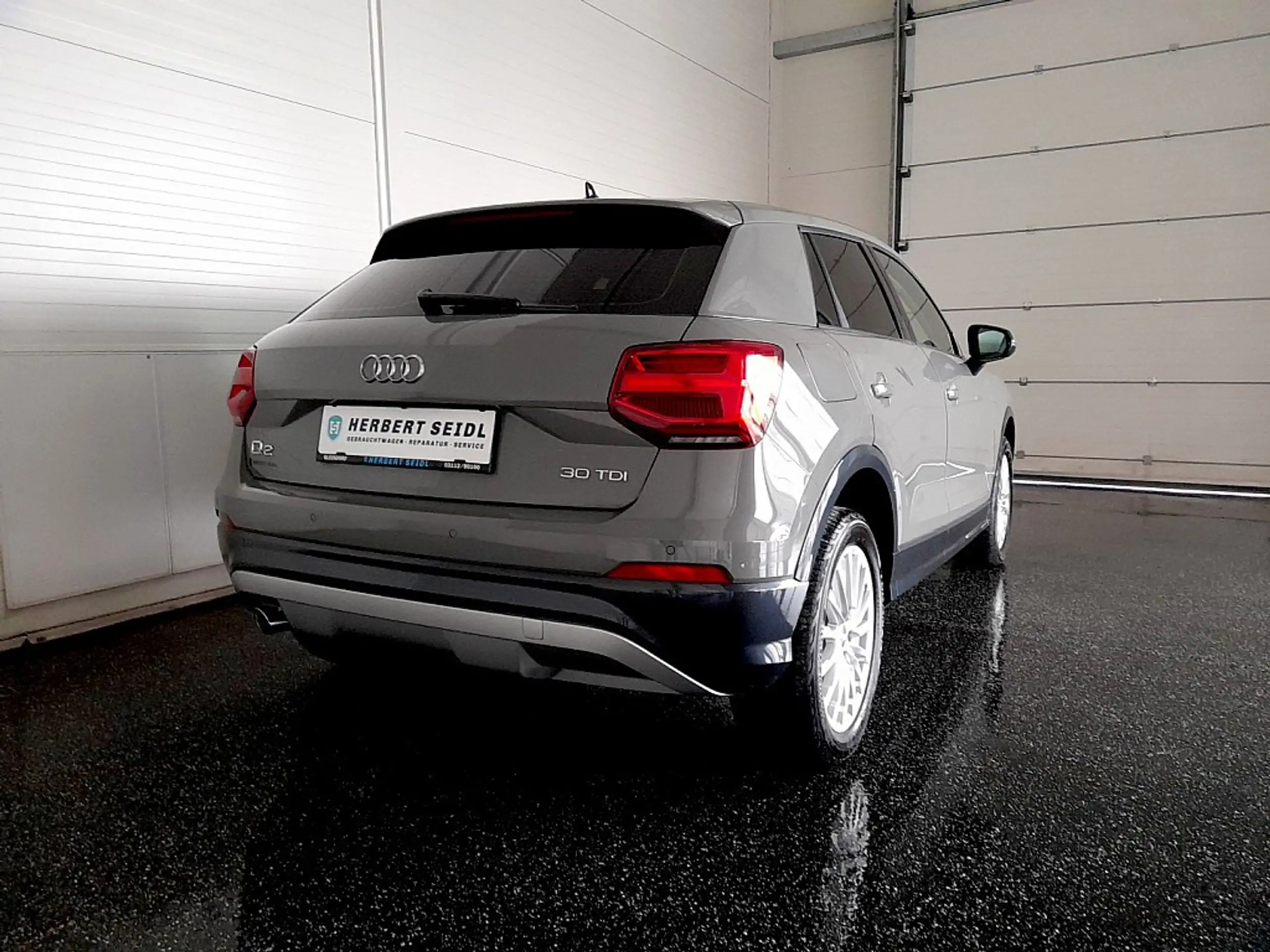 Audi - Q2