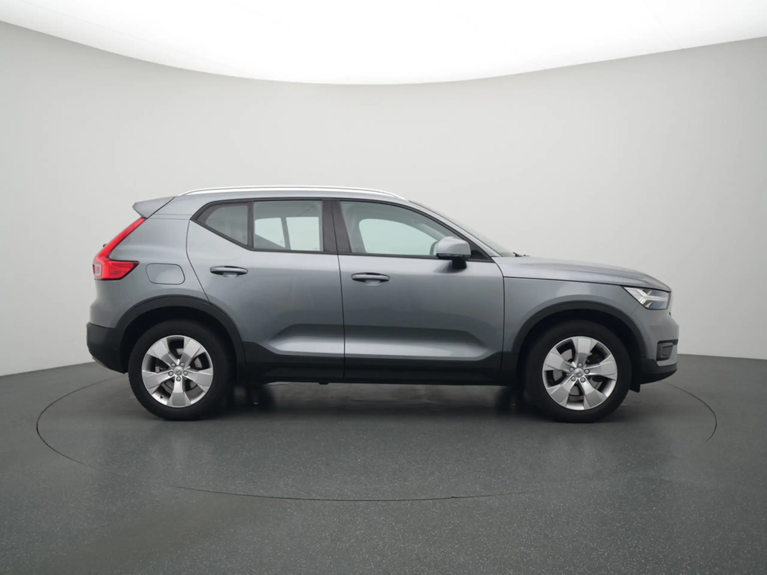 Volvo - XC40