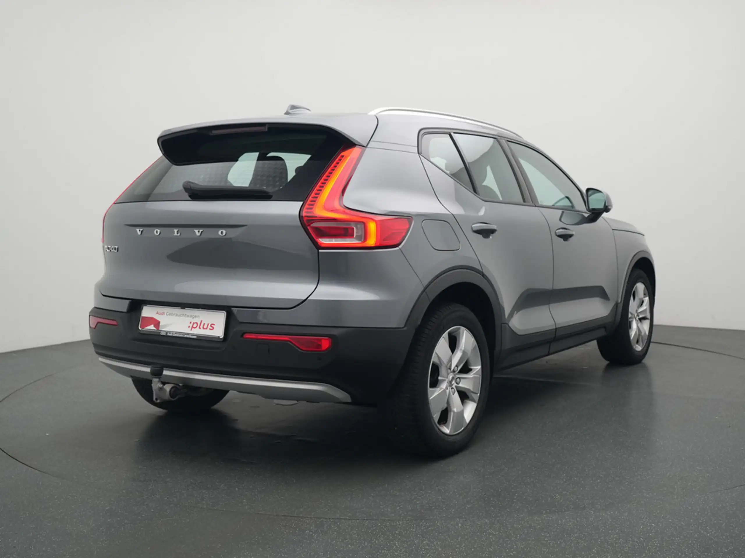 Volvo - XC40