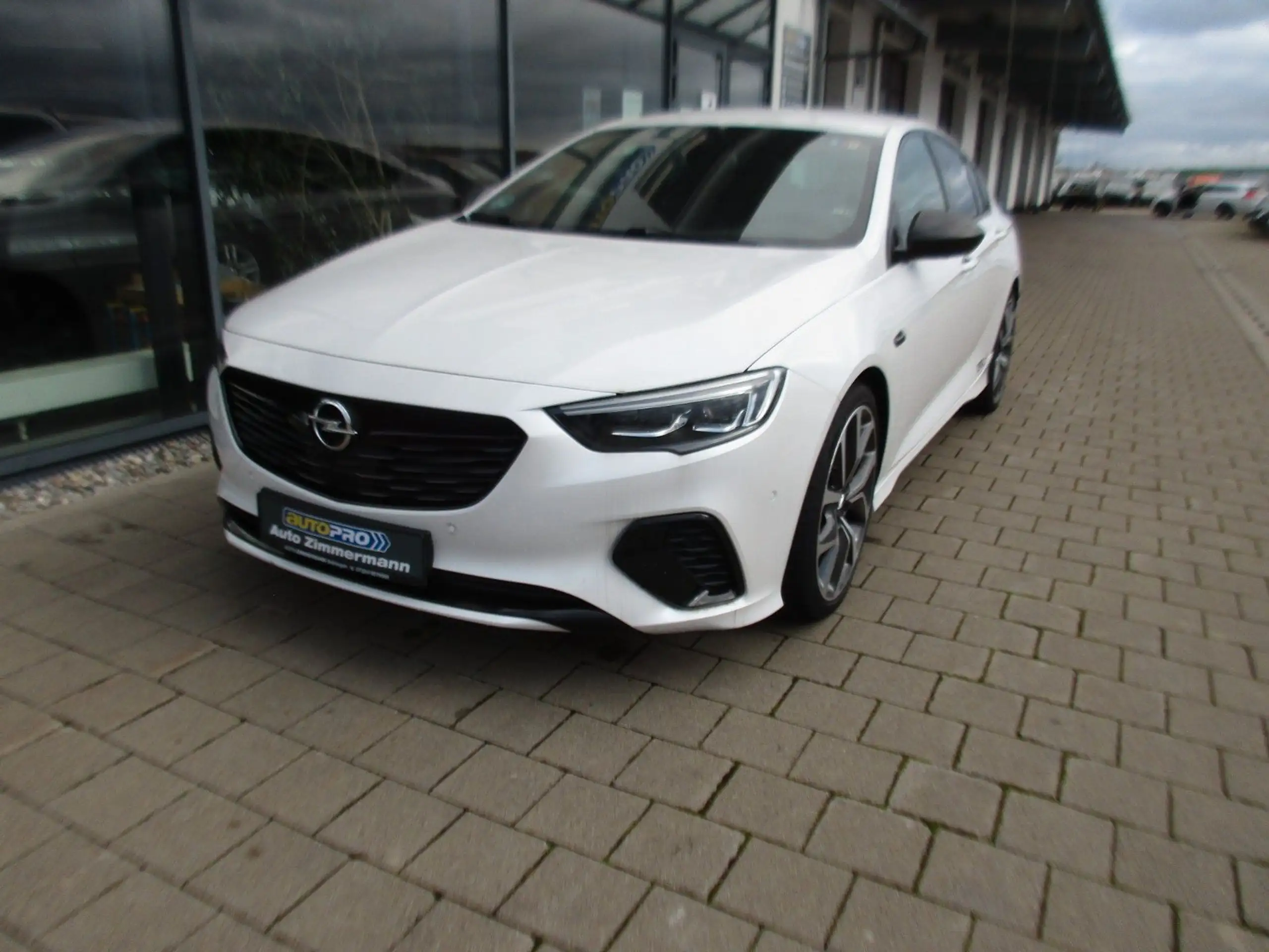 Opel - Insignia