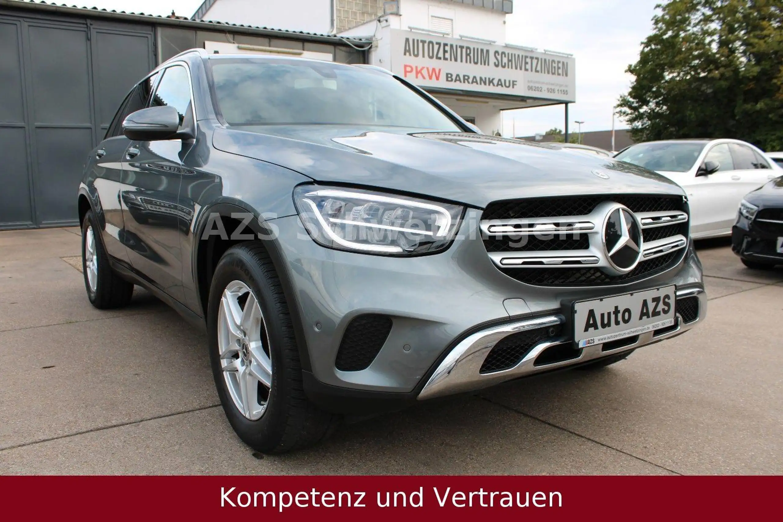 Mercedes-Benz - GLC 220