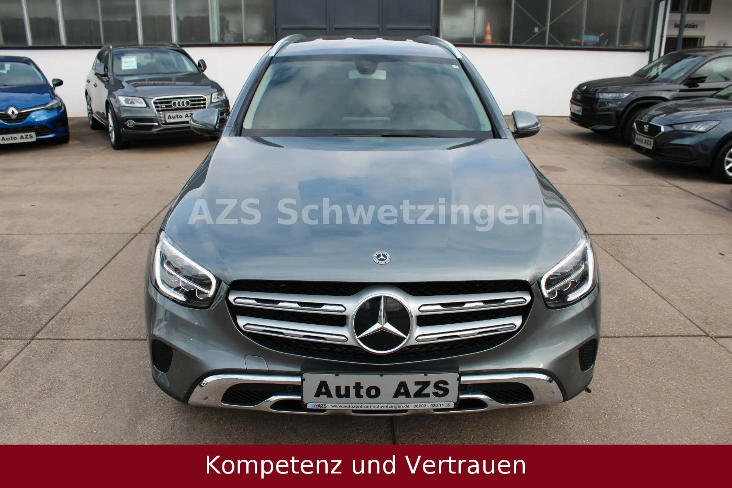 Mercedes-Benz - GLC 220