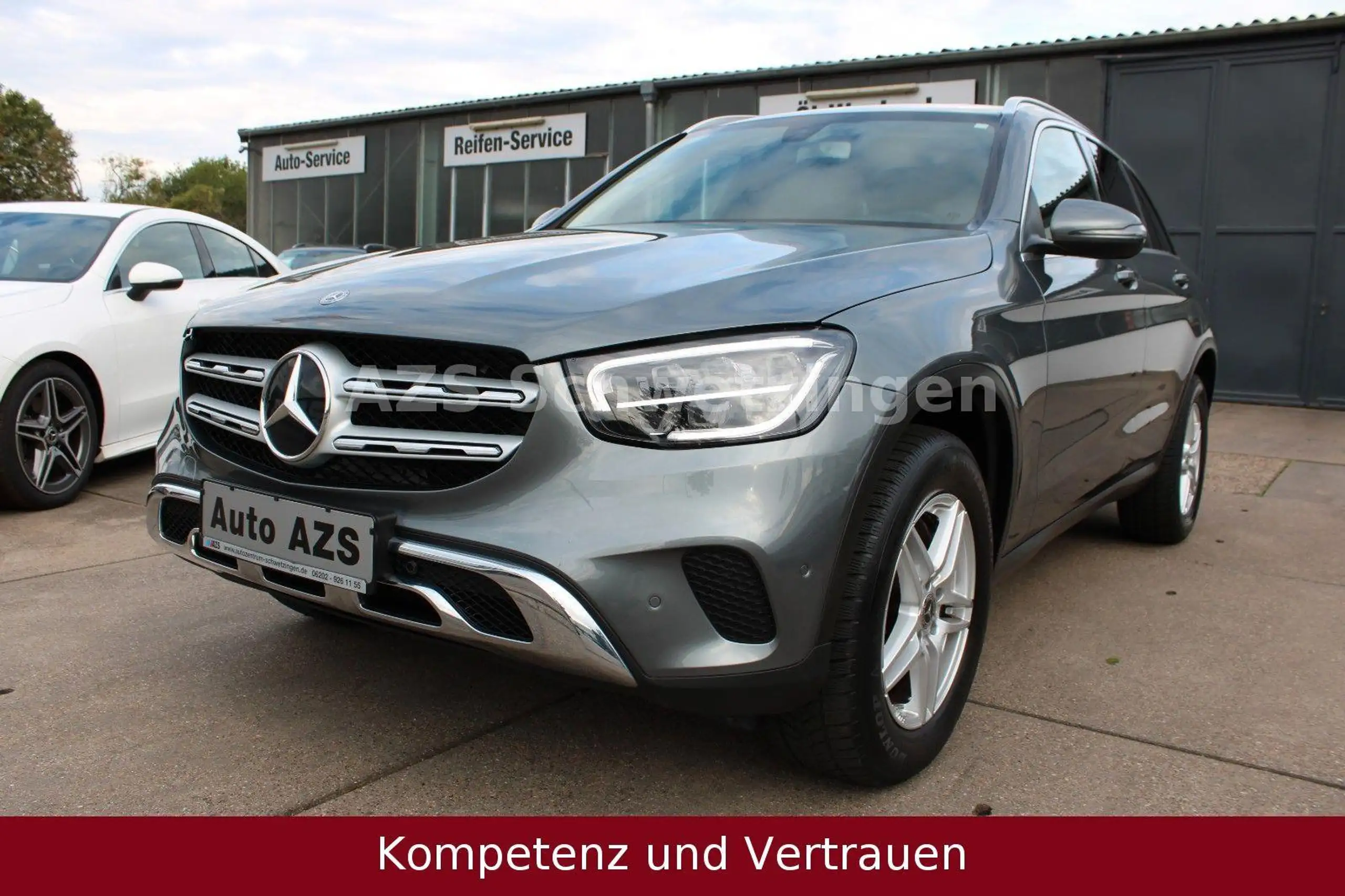 Mercedes-Benz - GLC 220