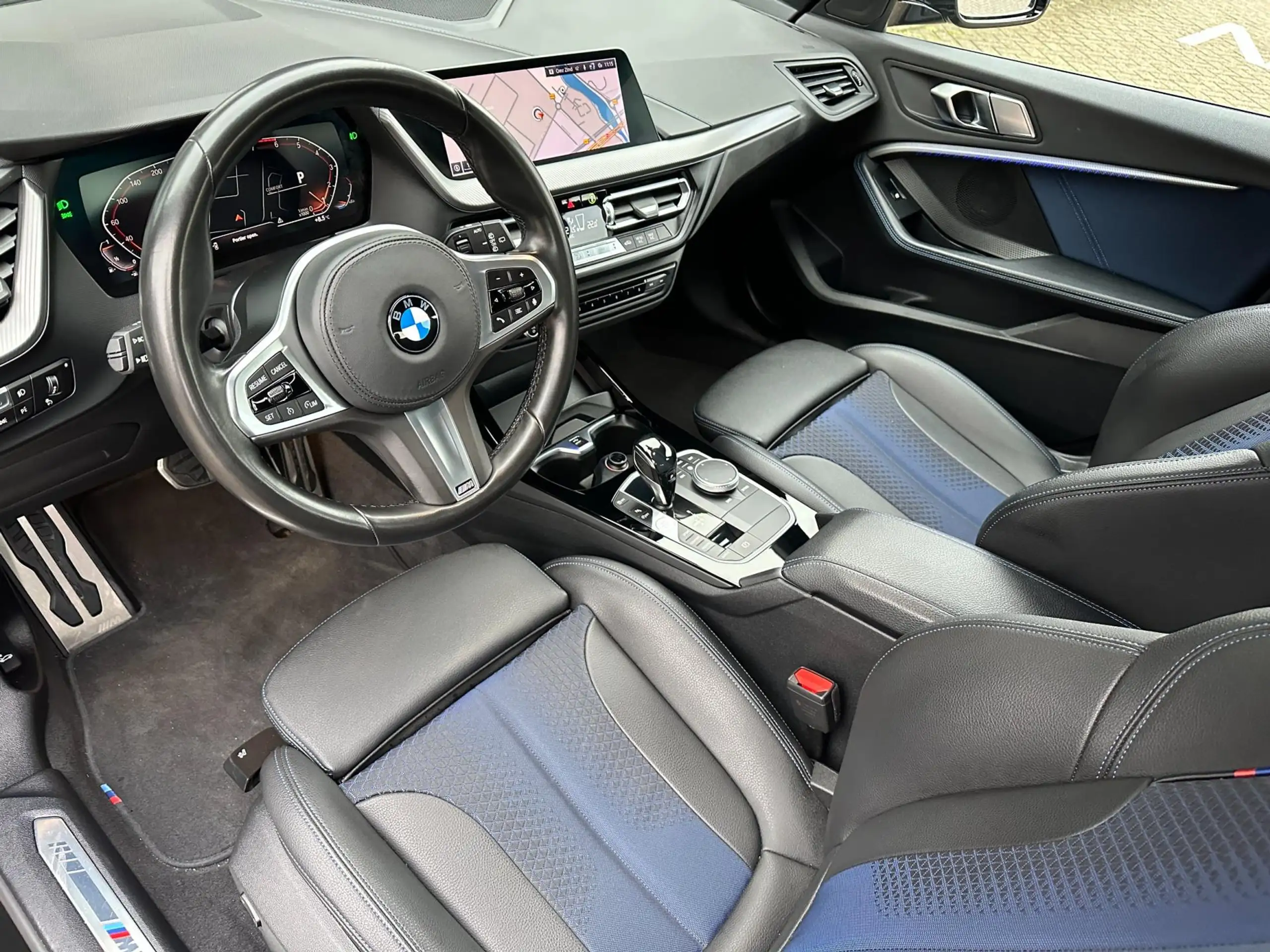 BMW - 118