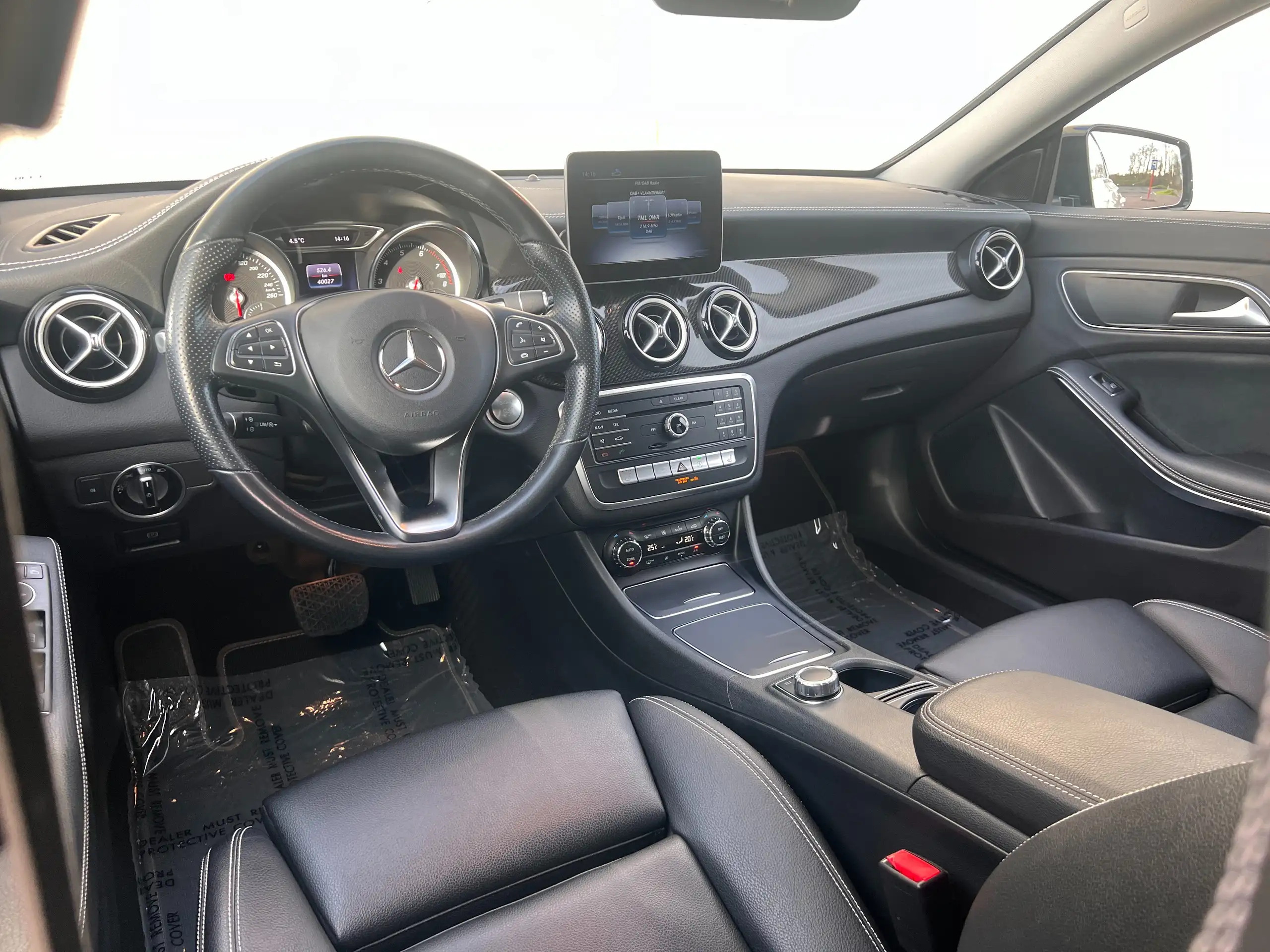 Mercedes-Benz - CLA 180