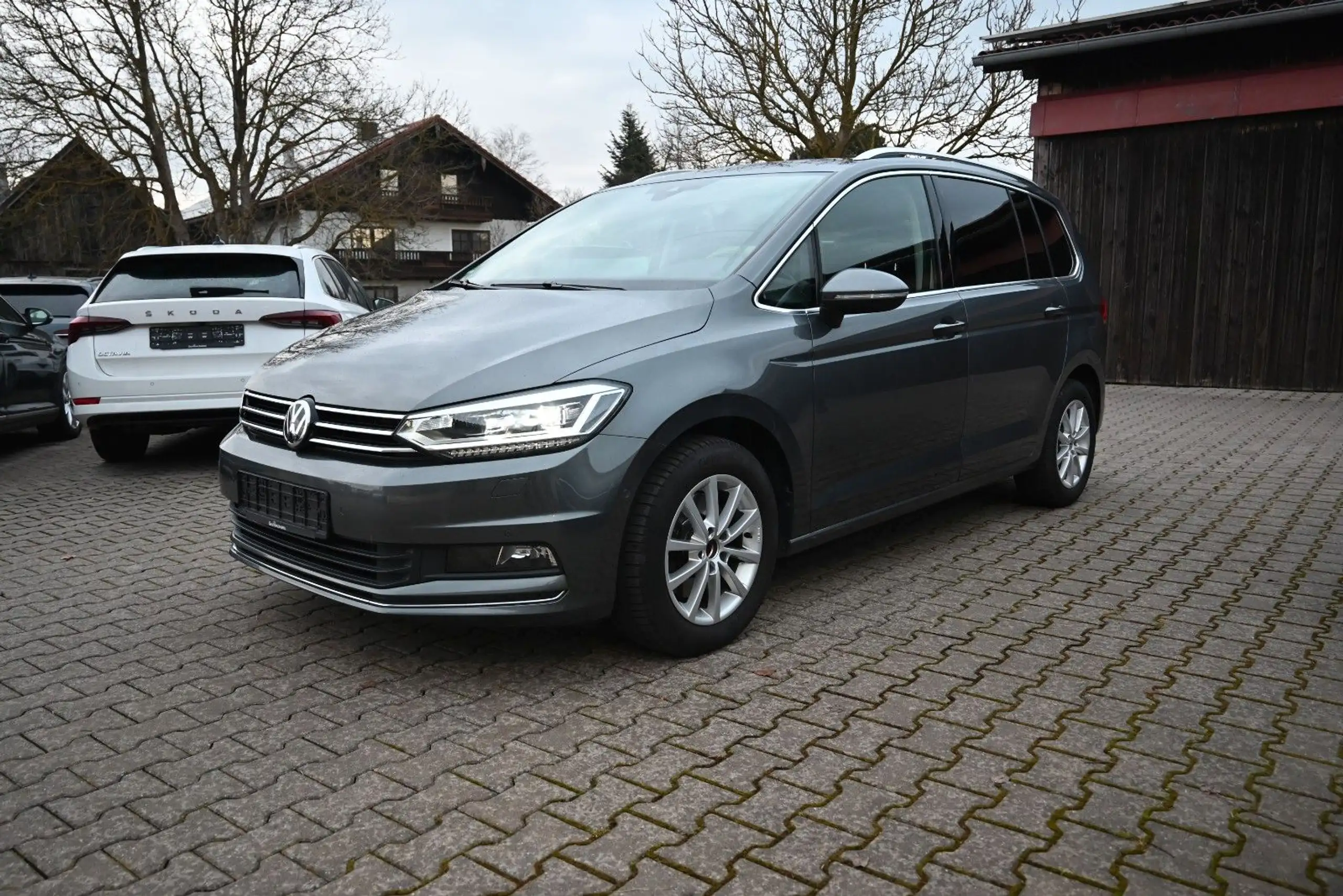 Volkswagen - Touran