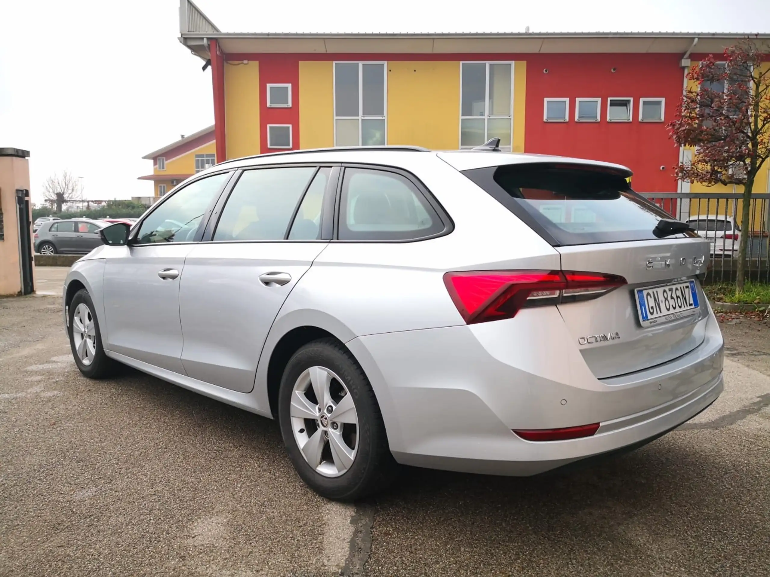 Skoda - Octavia