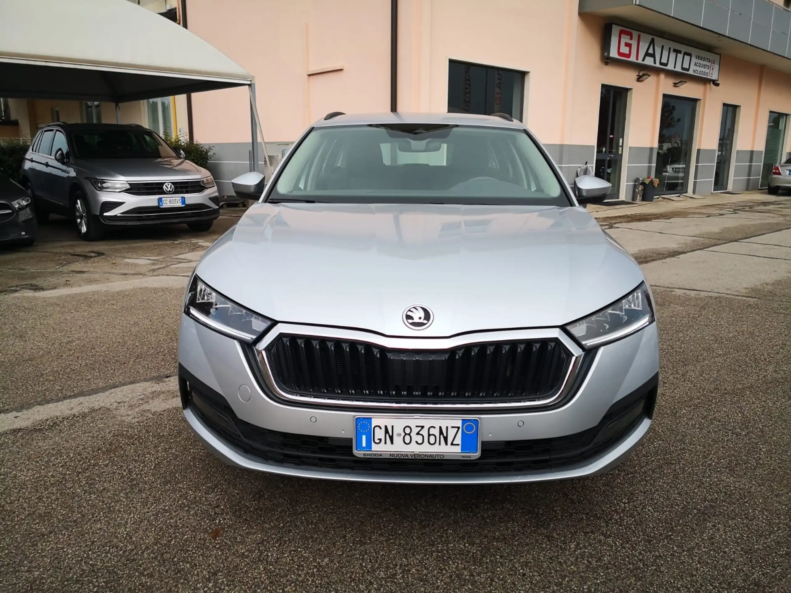 Skoda - Octavia