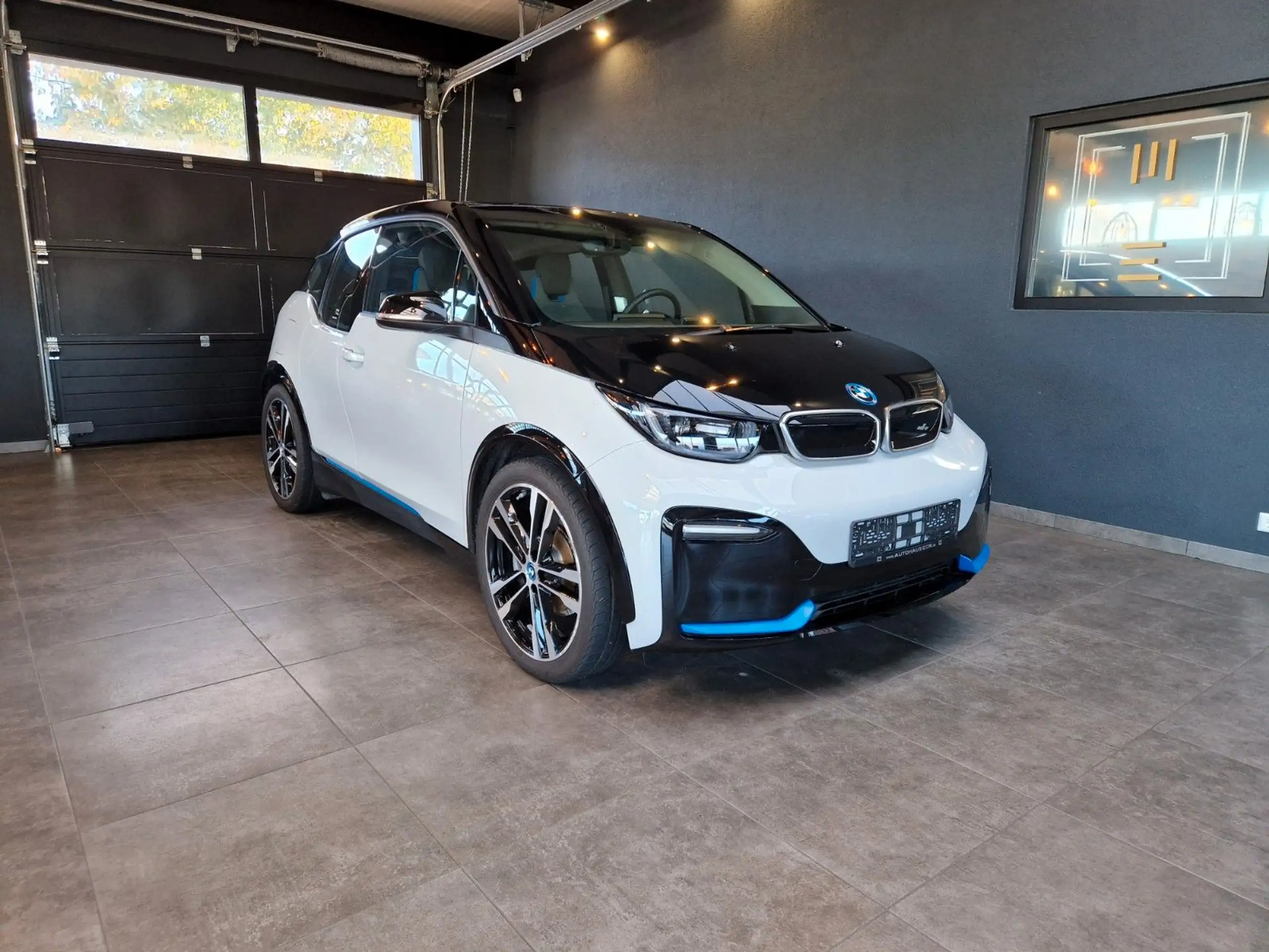 BMW - i3