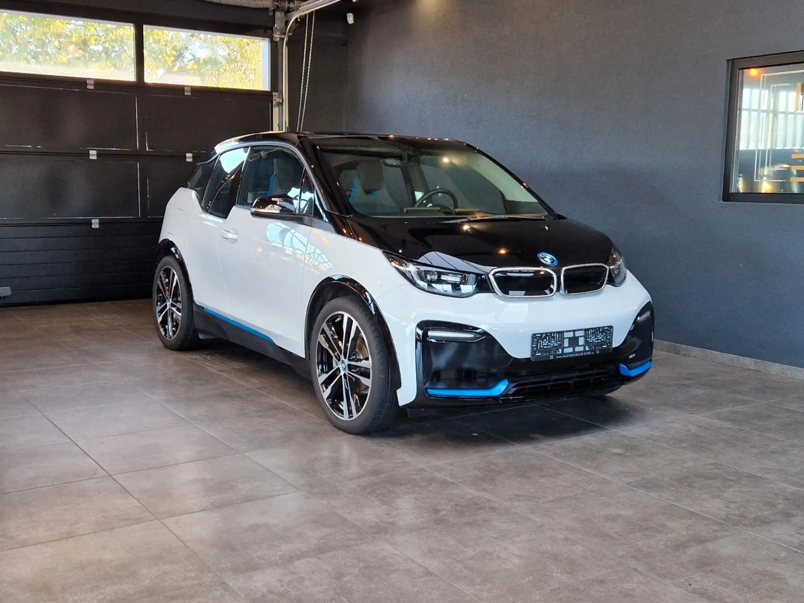 BMW - i3