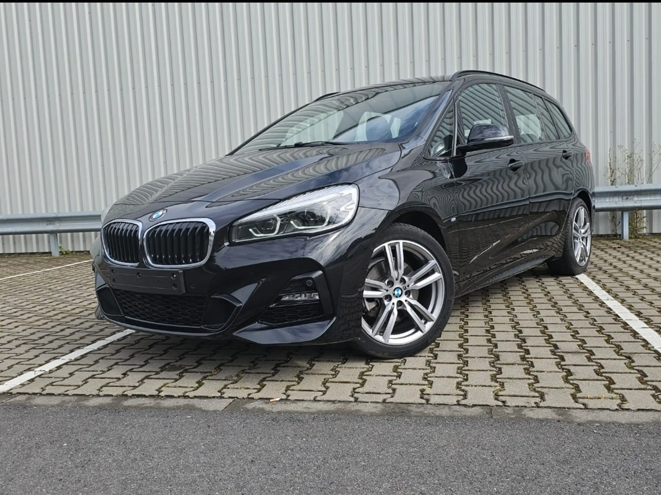 BMW 218 2021