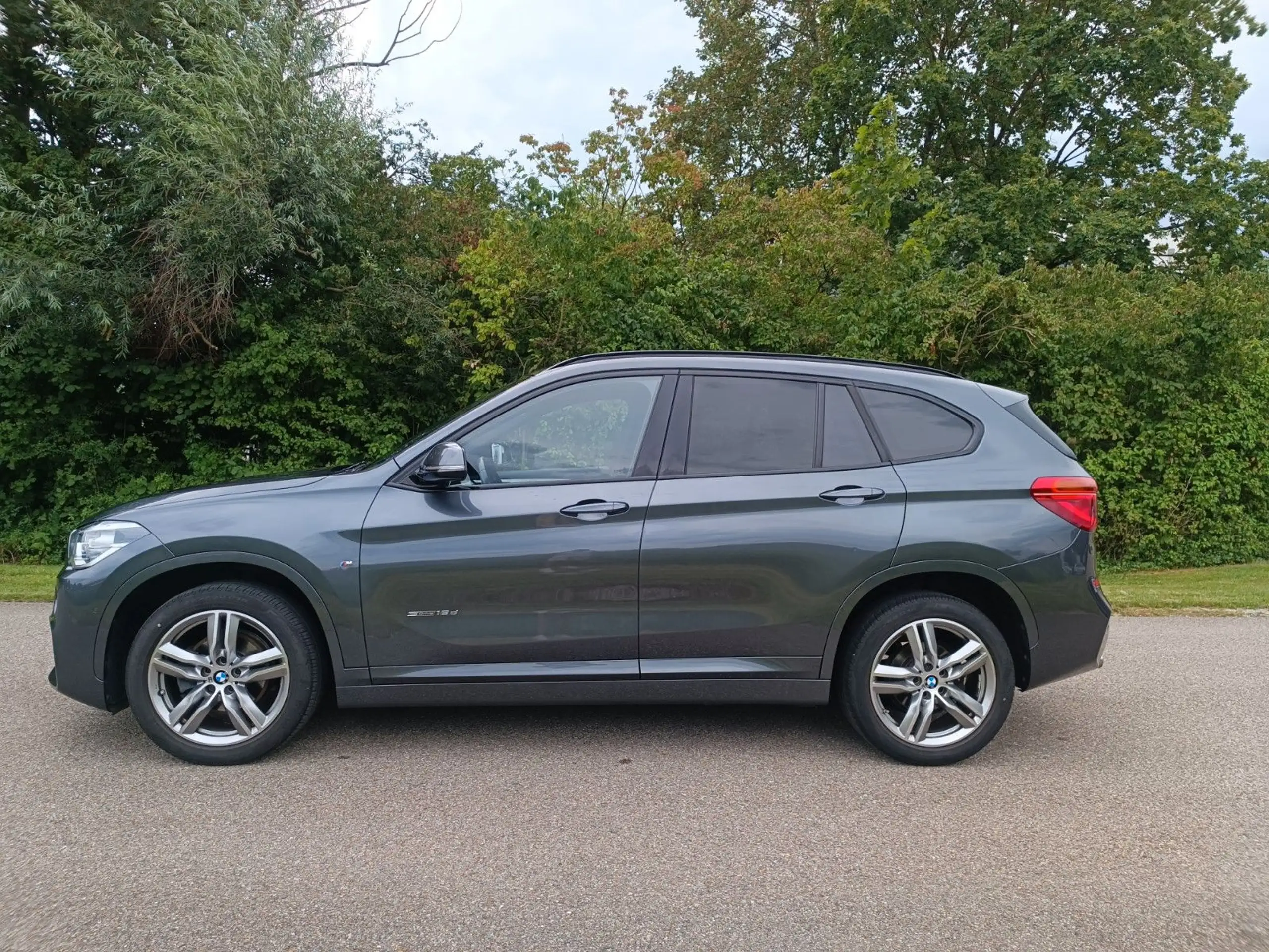 BMW - X1