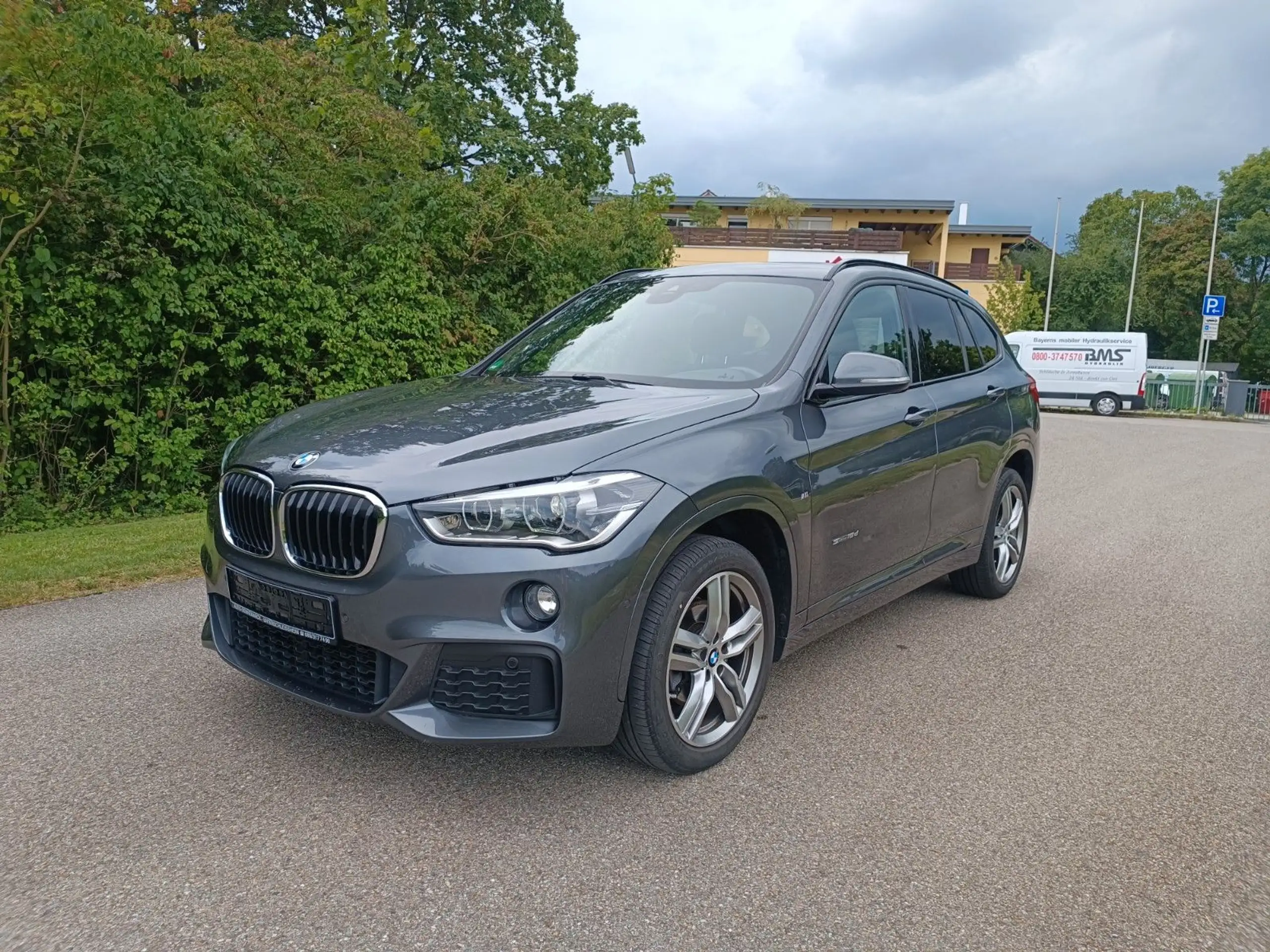 BMW - X1