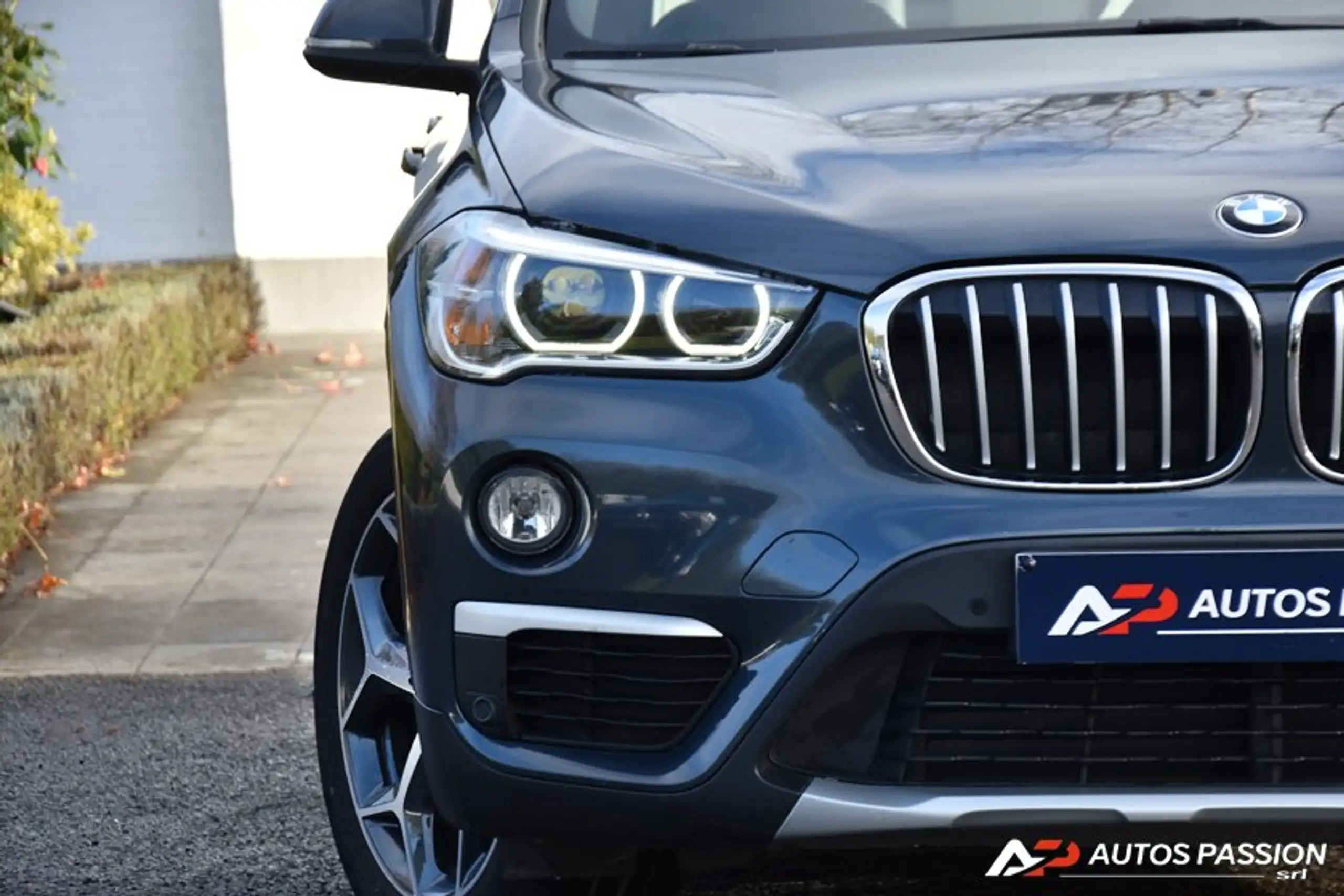 BMW - X1