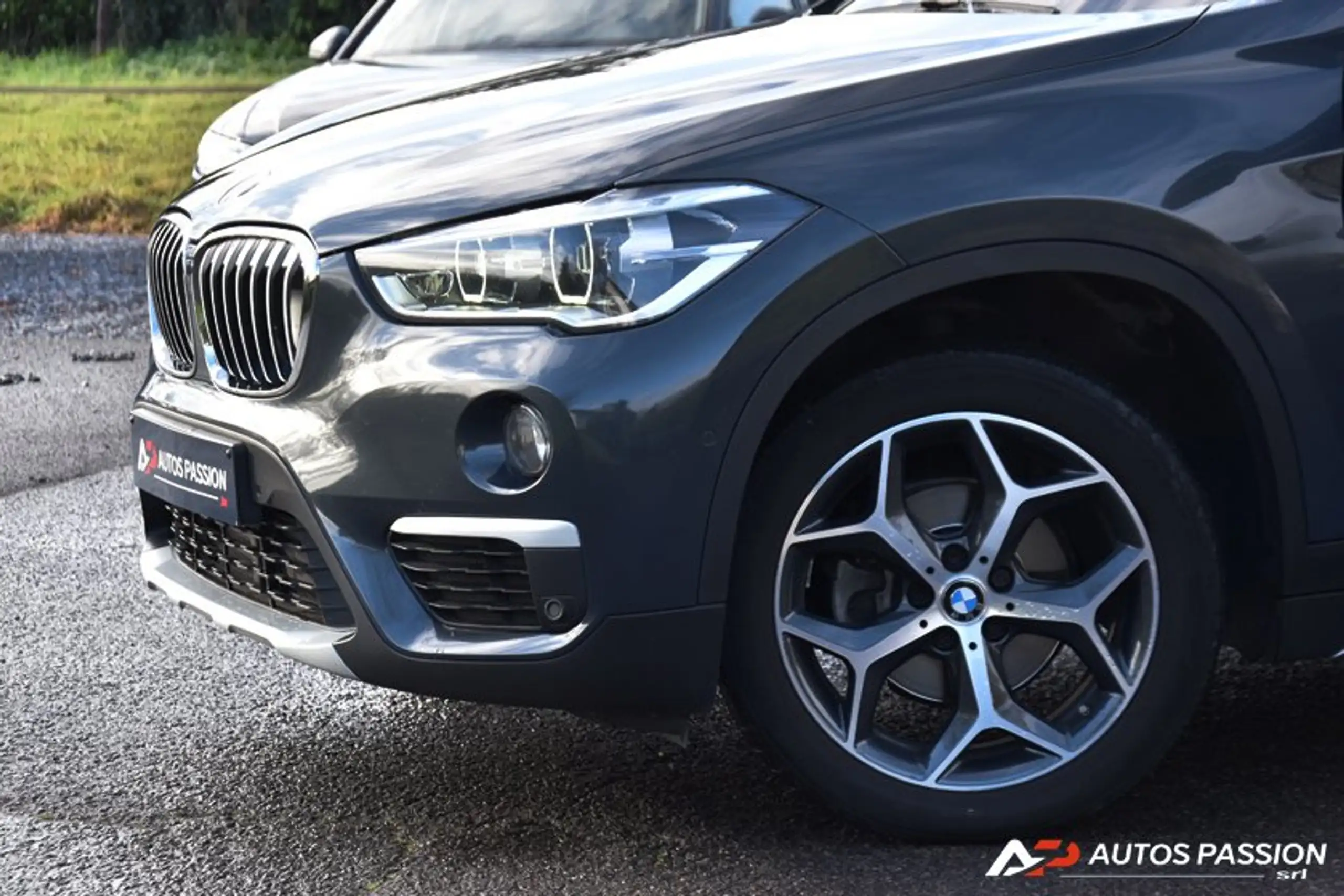 BMW - X1