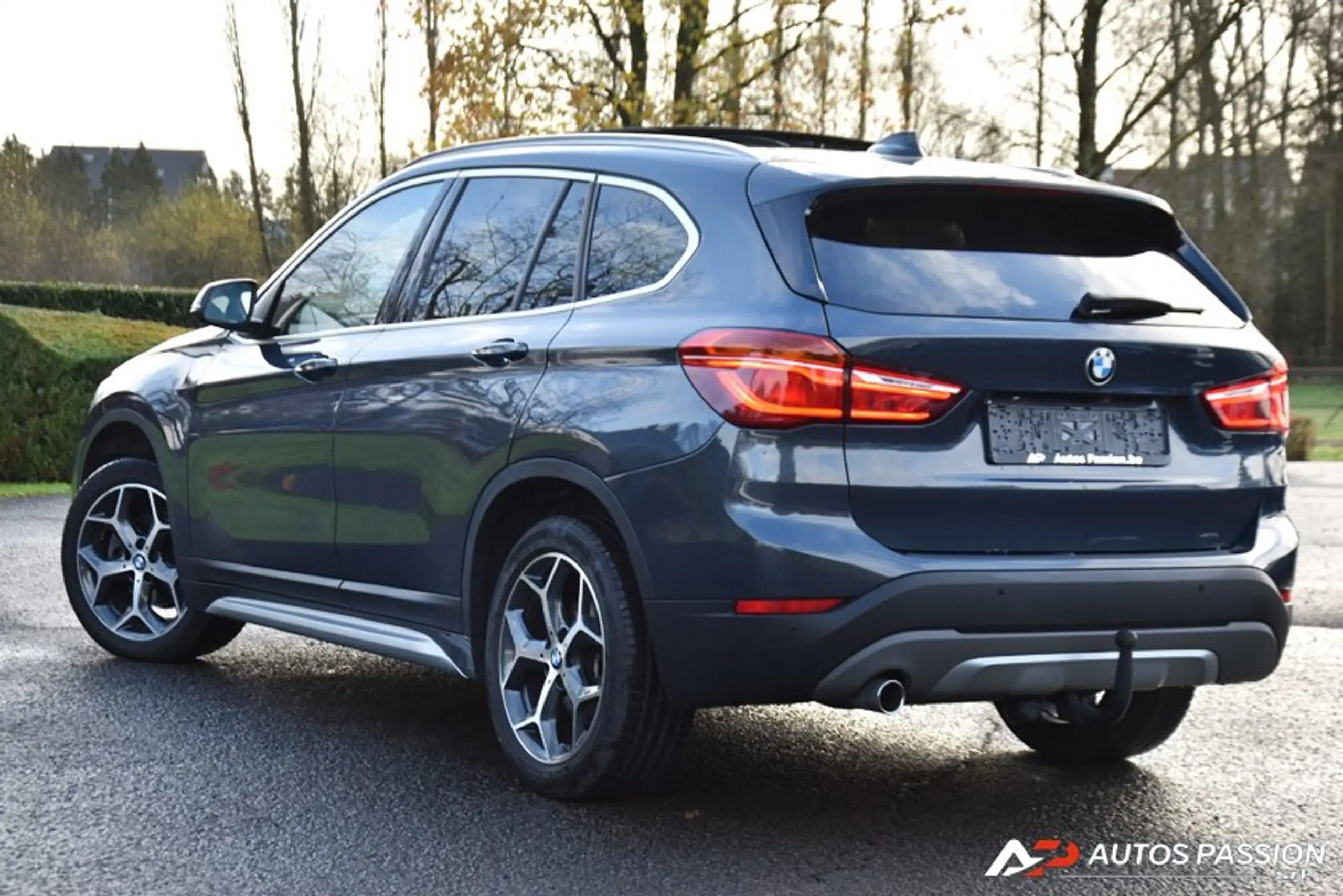 BMW - X1