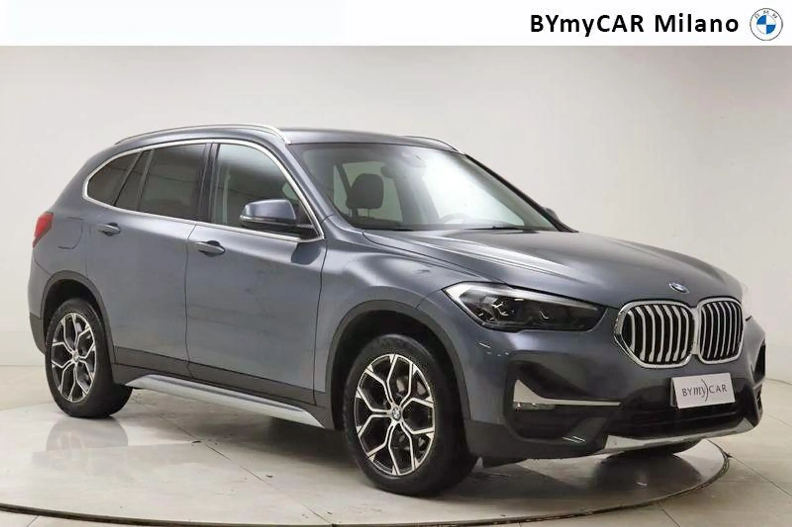 BMW - X1