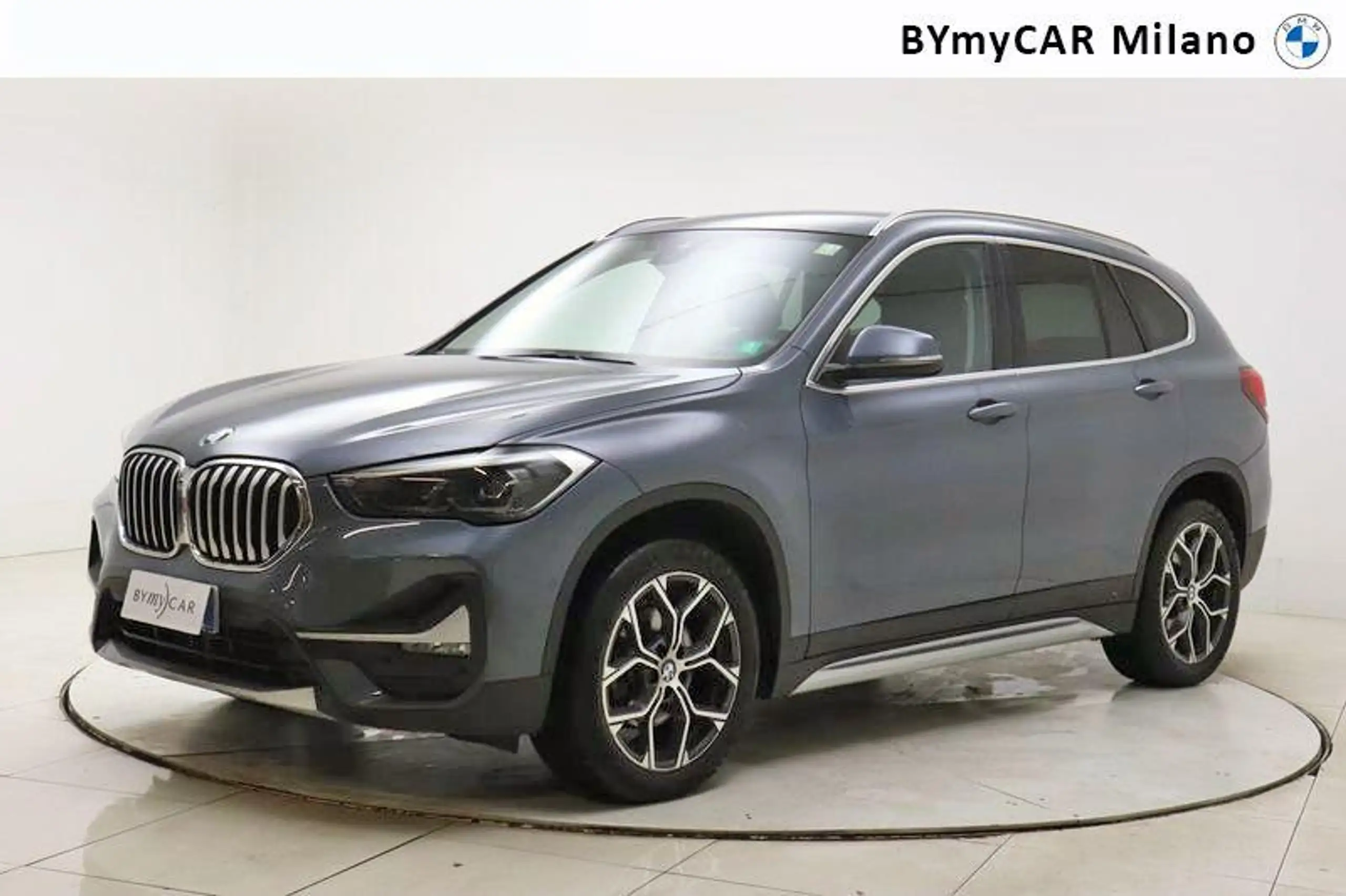 BMW - X1