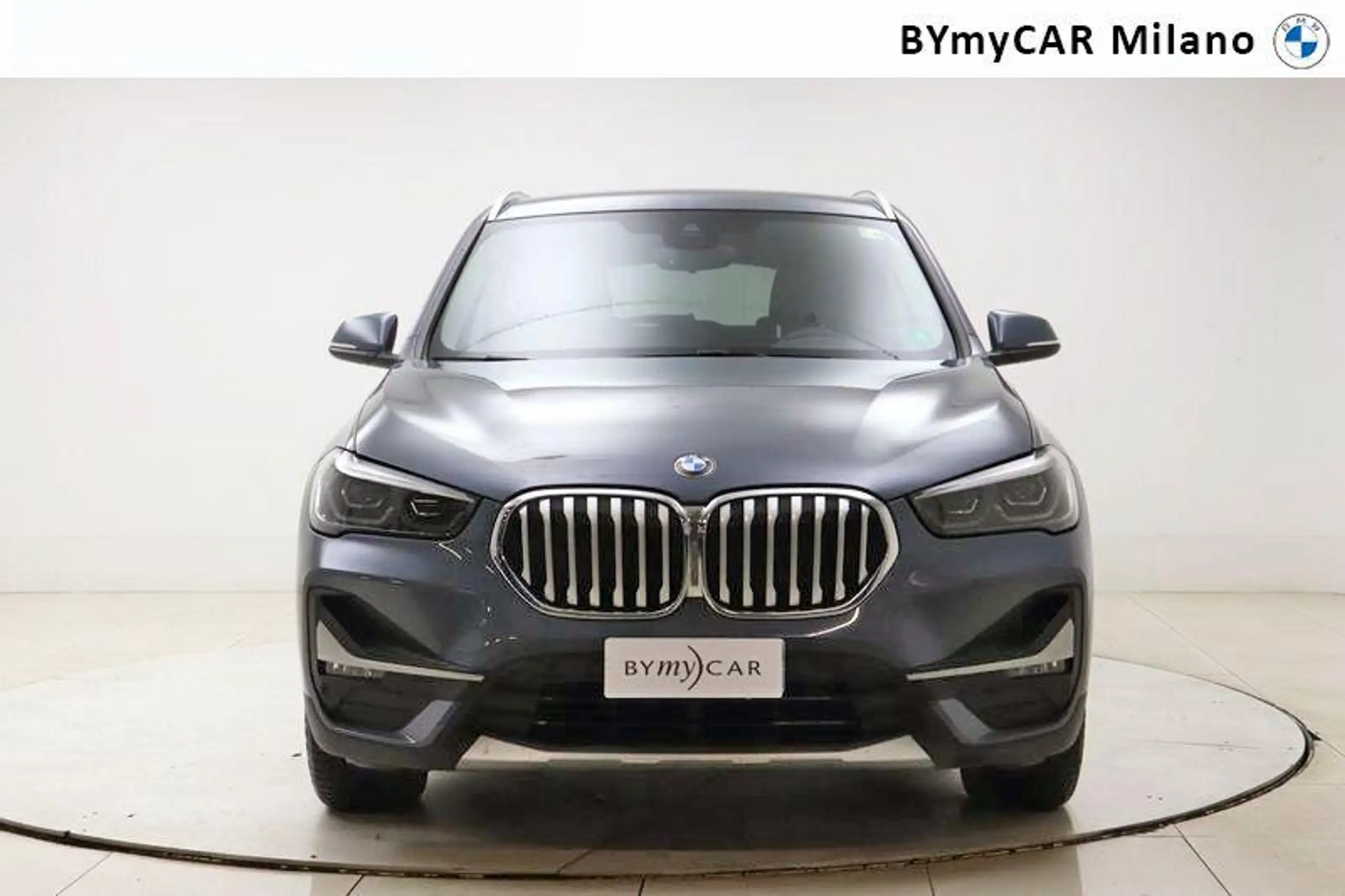 BMW - X1