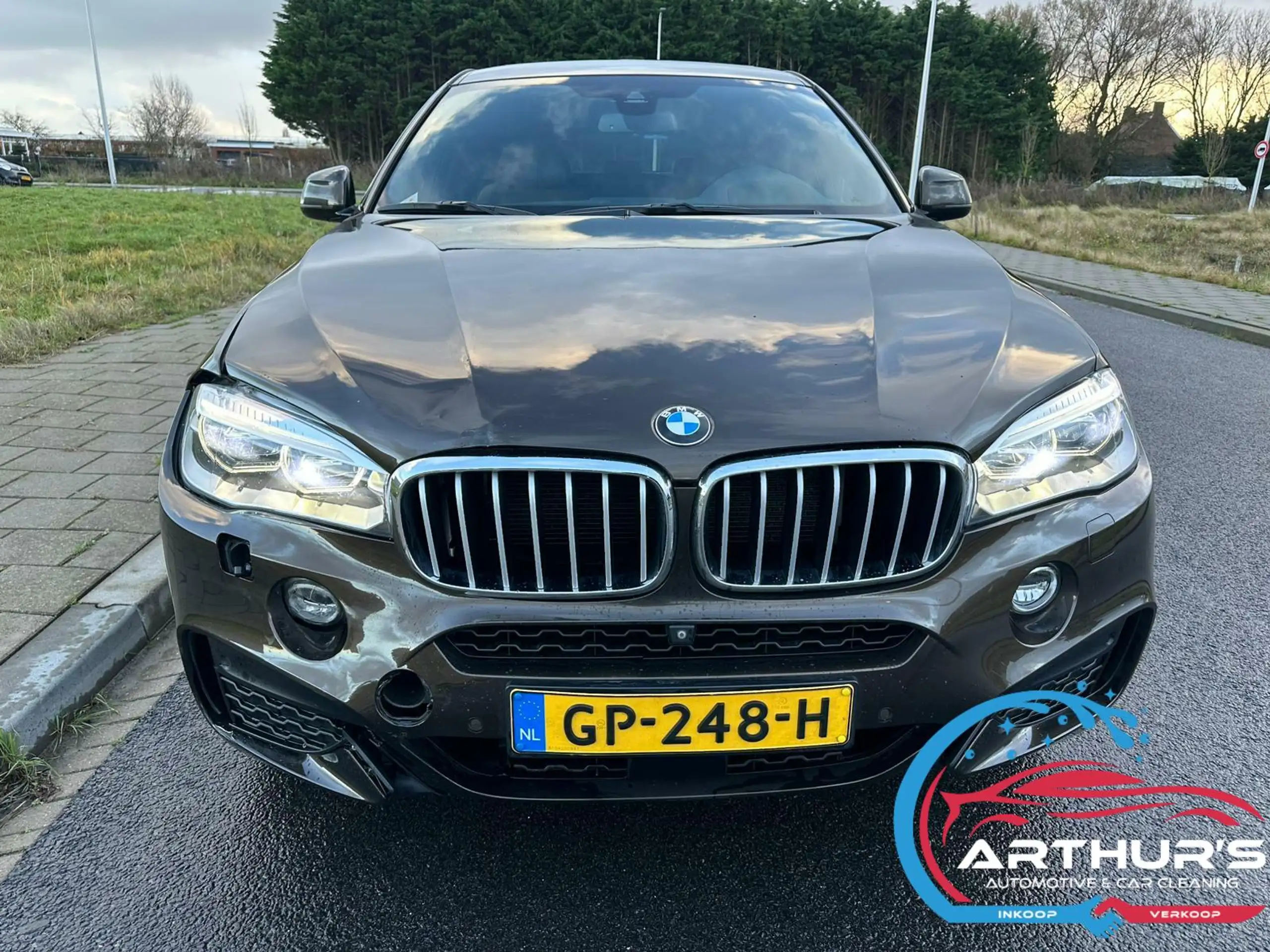 BMW - X6