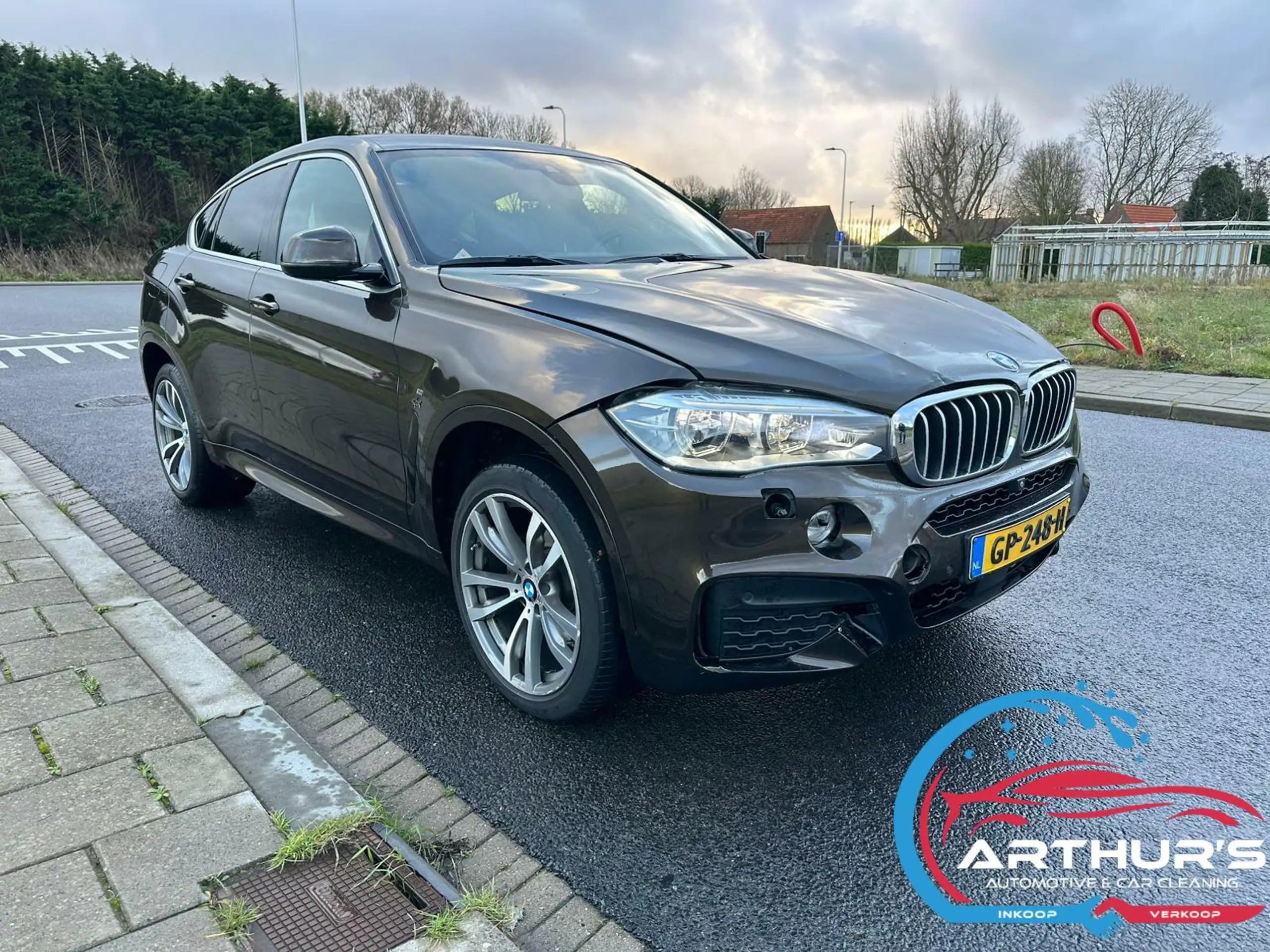 BMW - X6