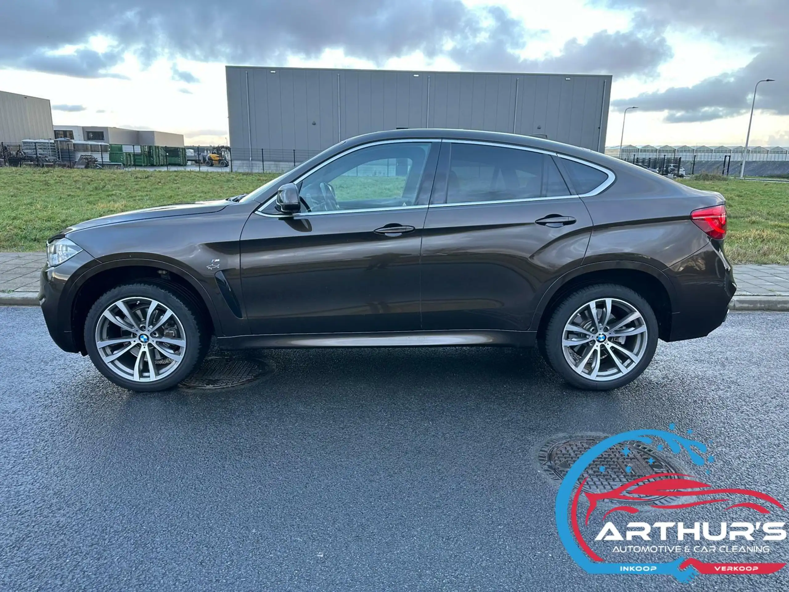 BMW - X6