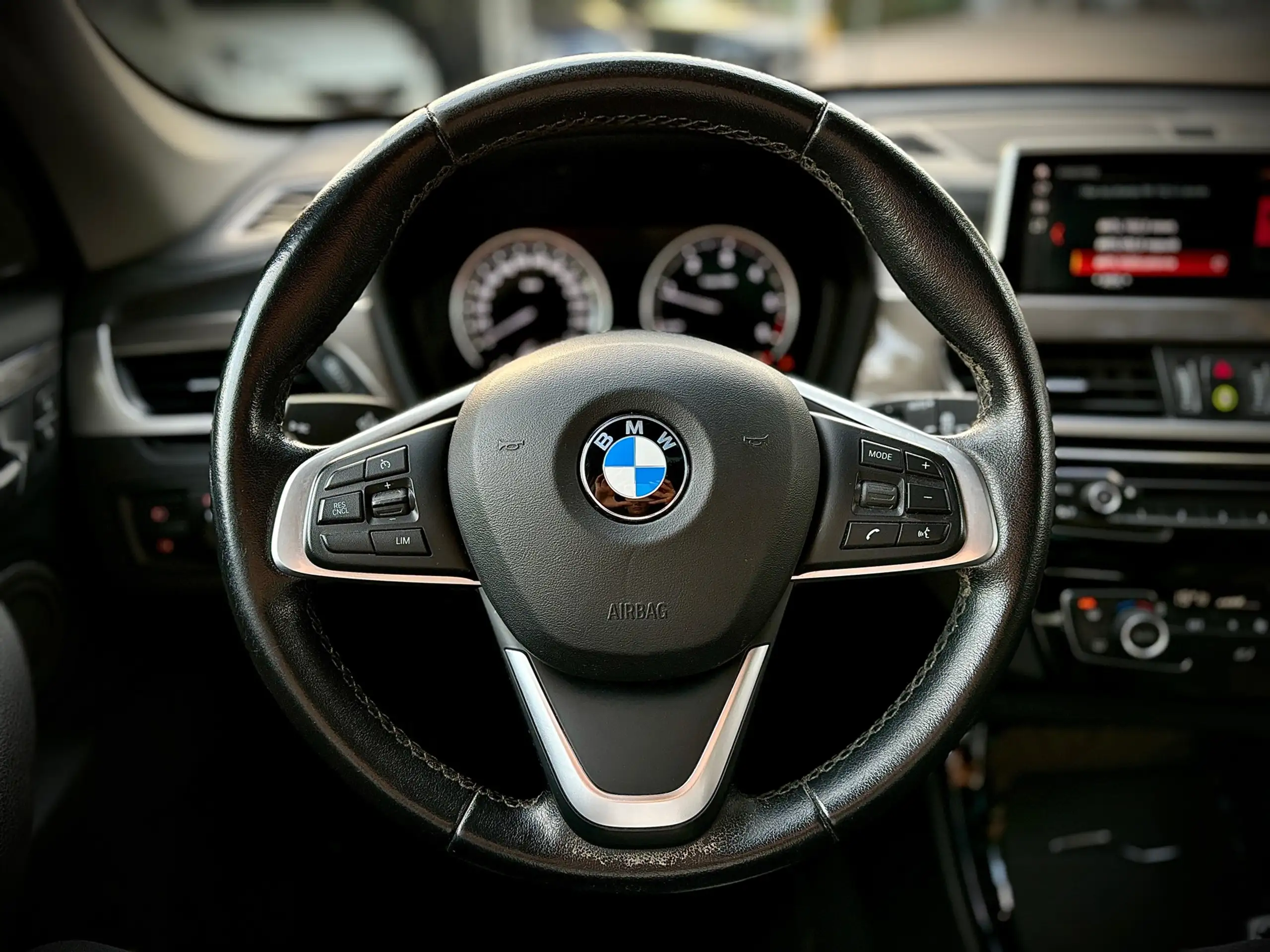 BMW - X1