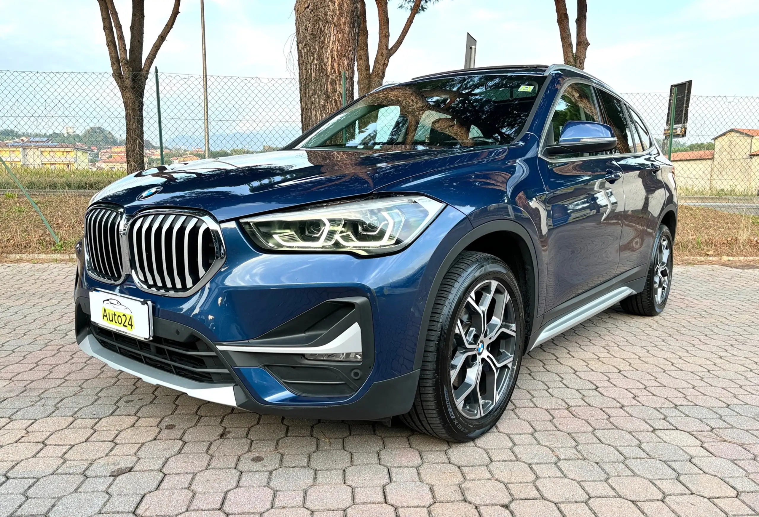 BMW - X1