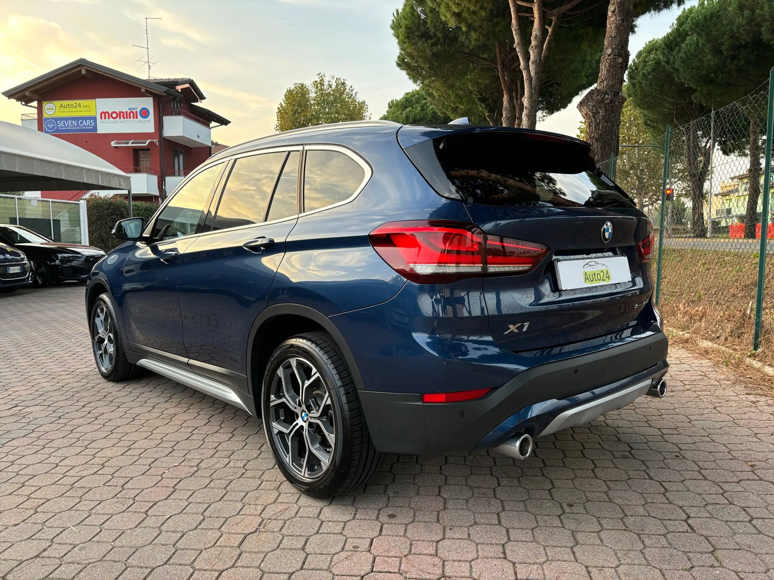 BMW - X1