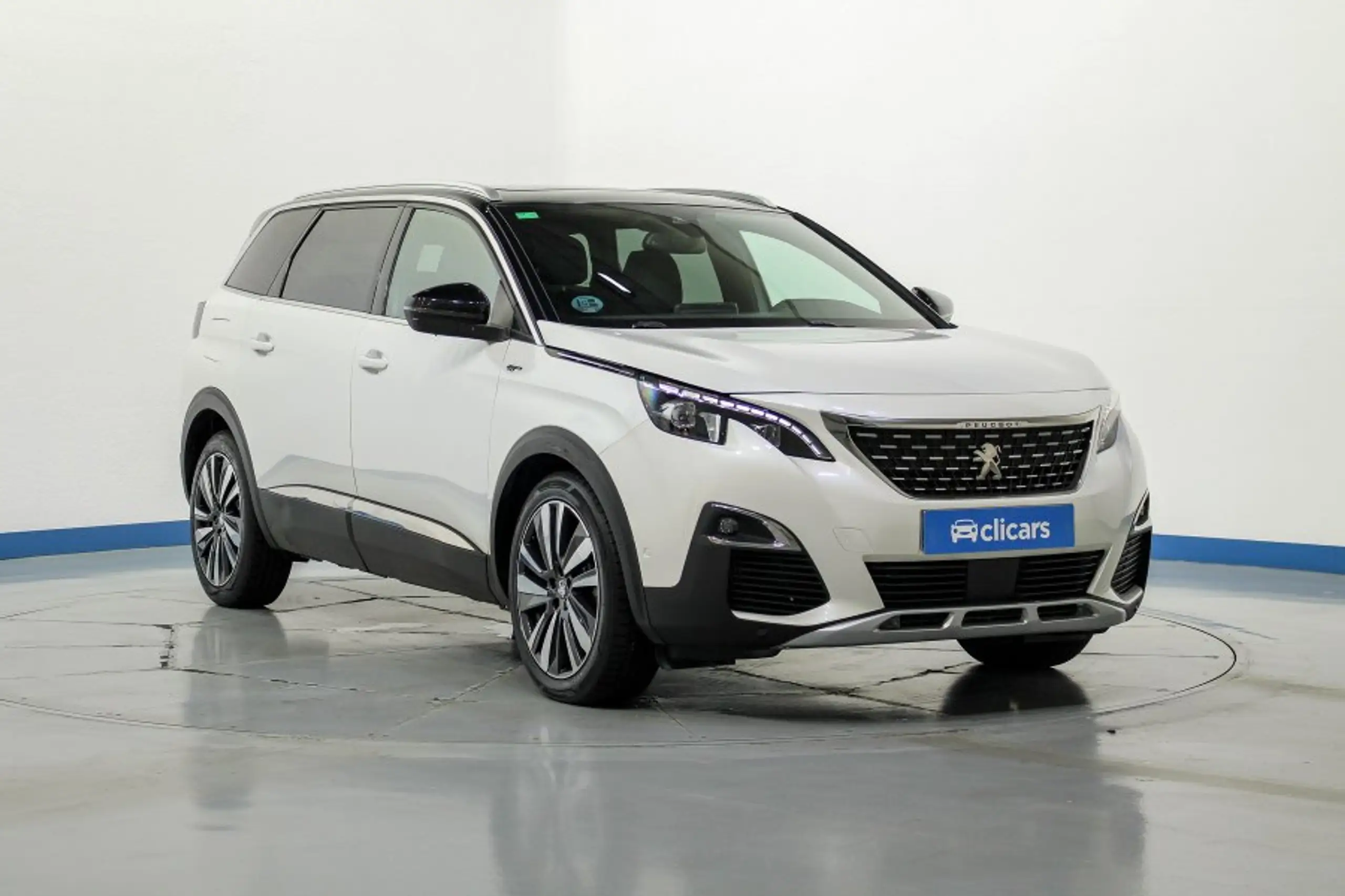 Peugeot - 5008