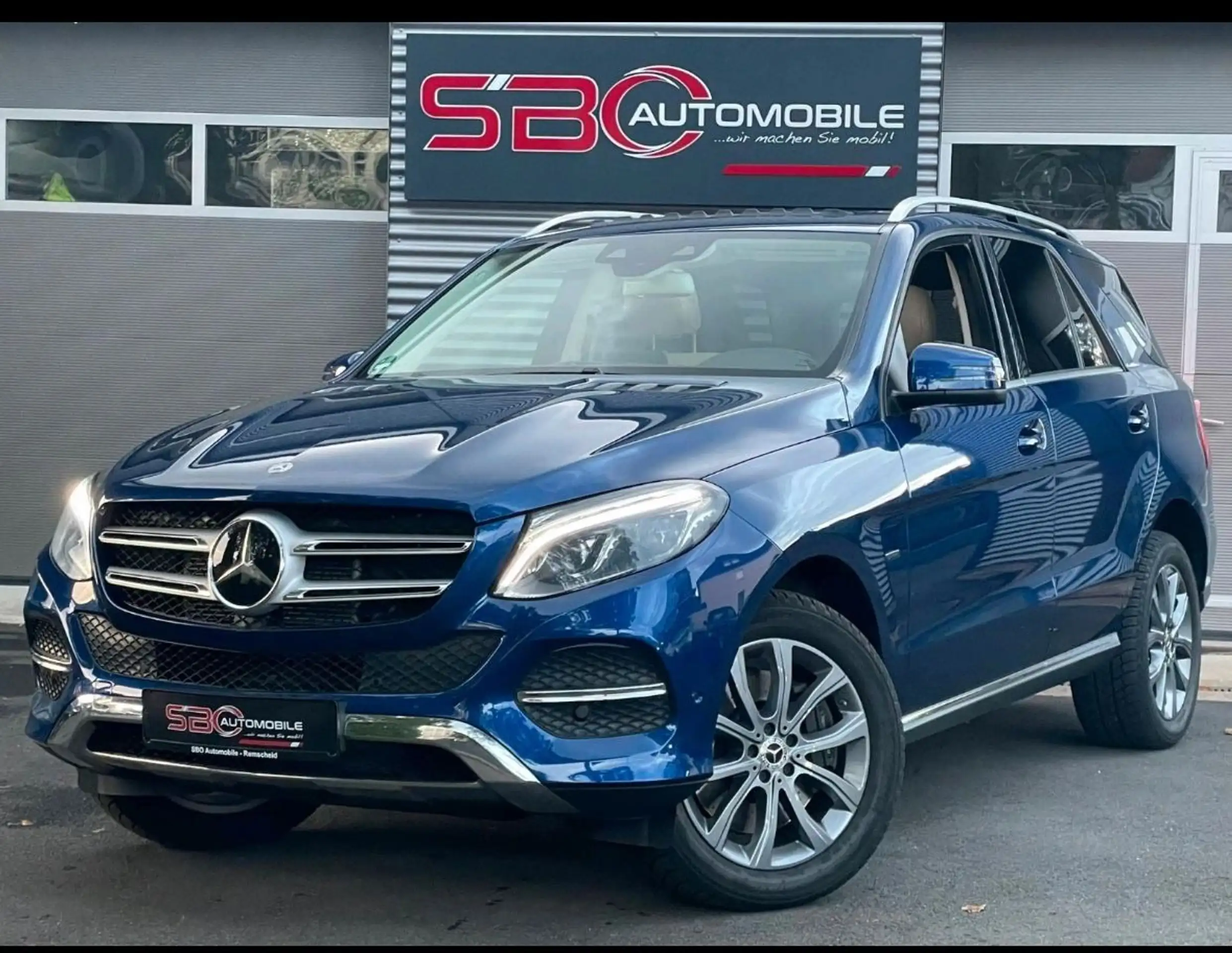 Mercedes-Benz - GLE 500