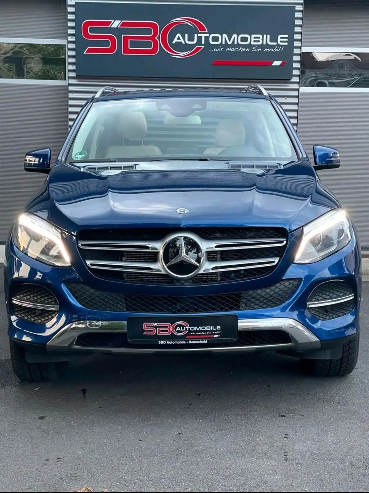 Mercedes-Benz - GLE 500