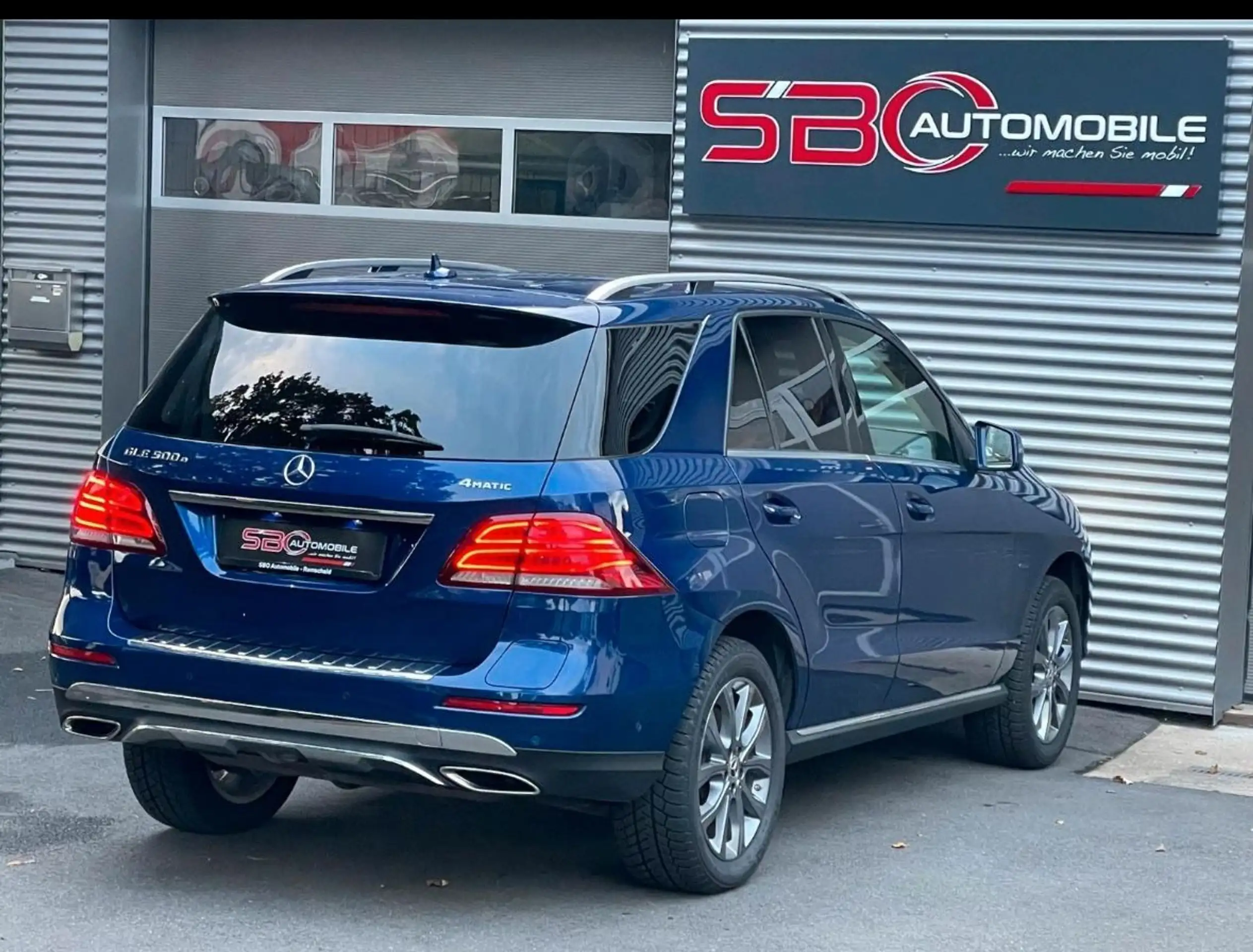 Mercedes-Benz - GLE 500