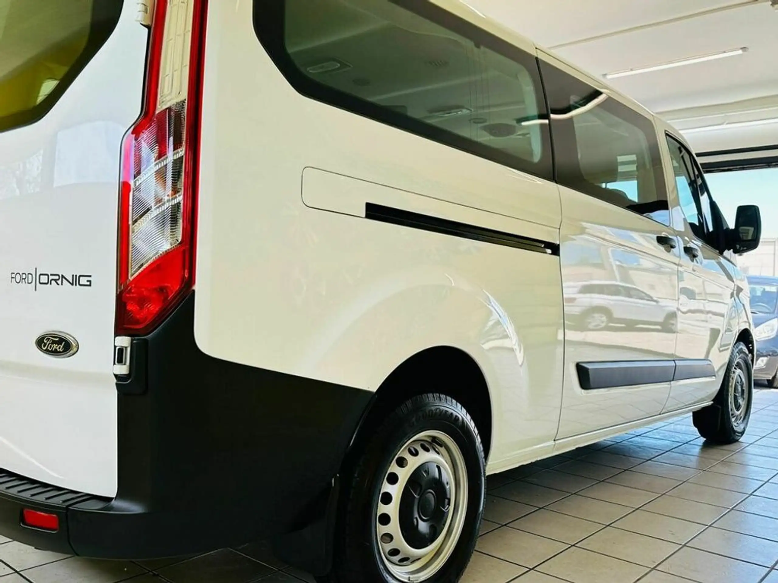 Ford - Transit Custom