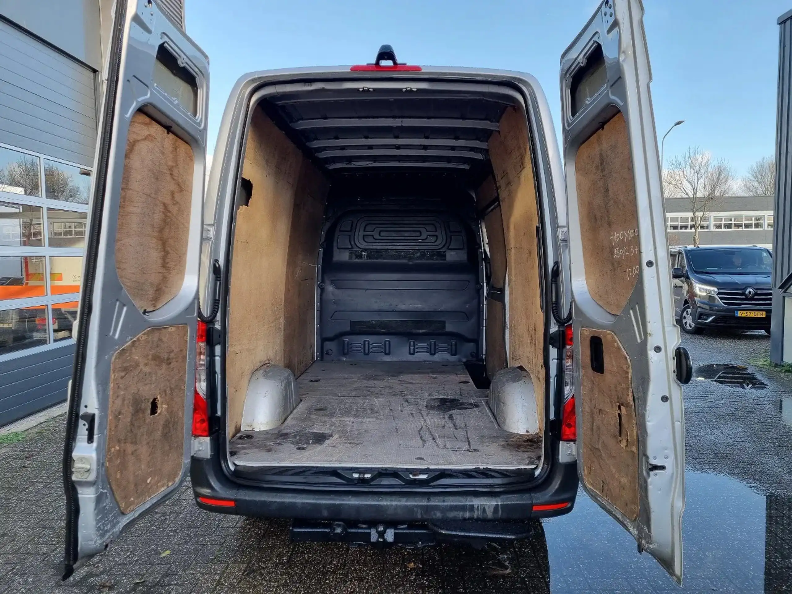 Mercedes-Benz - Sprinter