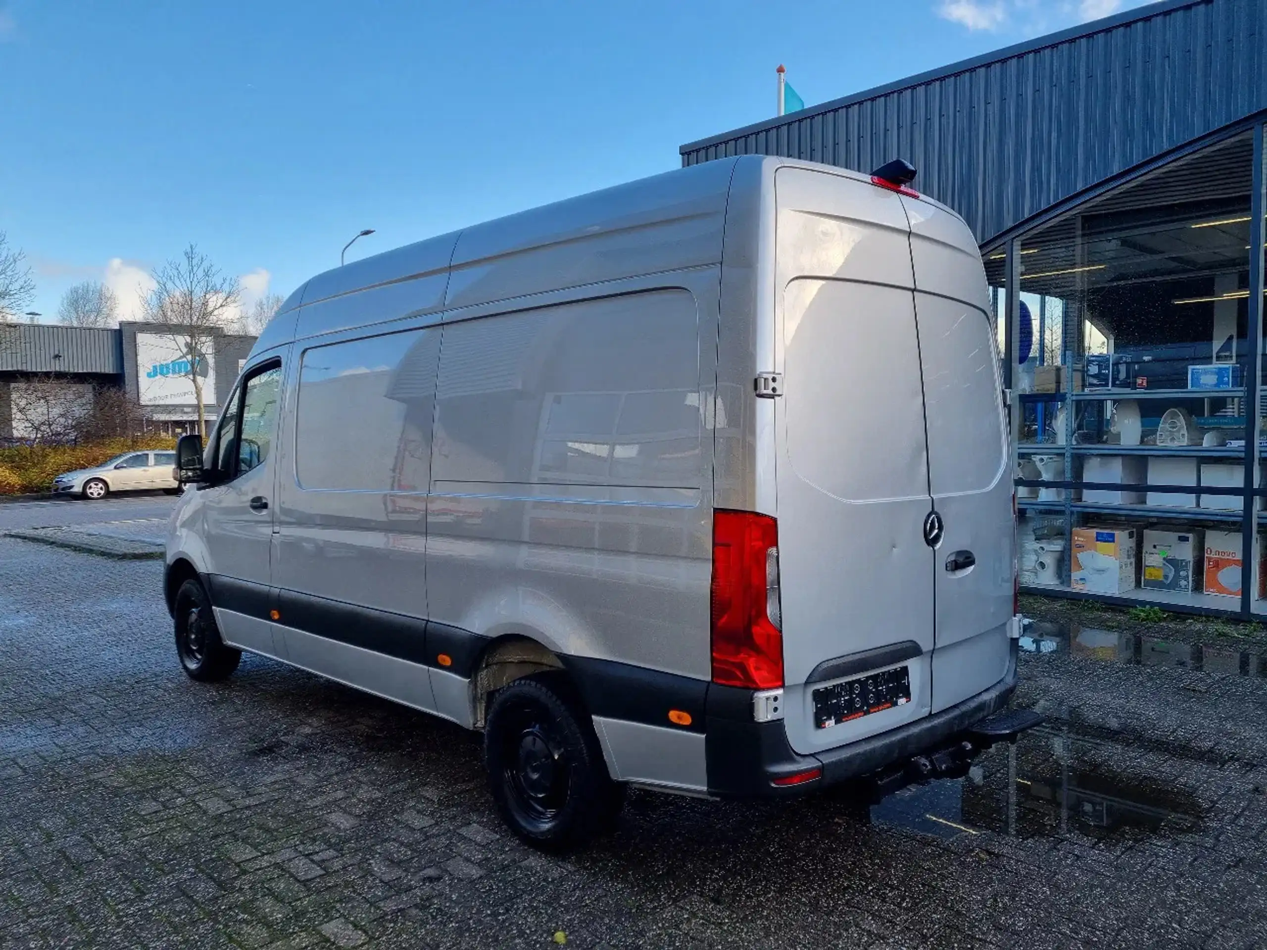 Mercedes-Benz - Sprinter