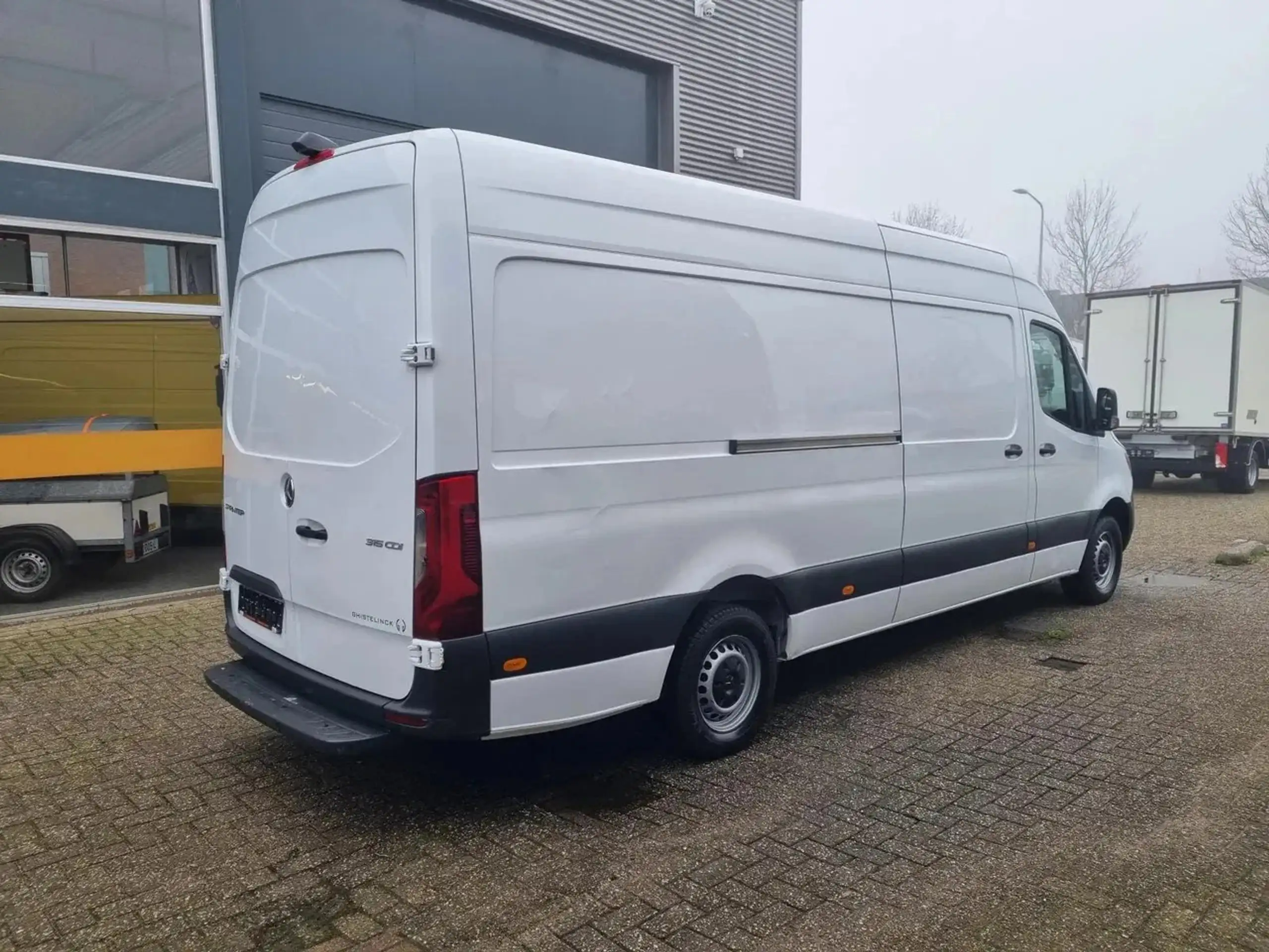 Mercedes-Benz - Sprinter