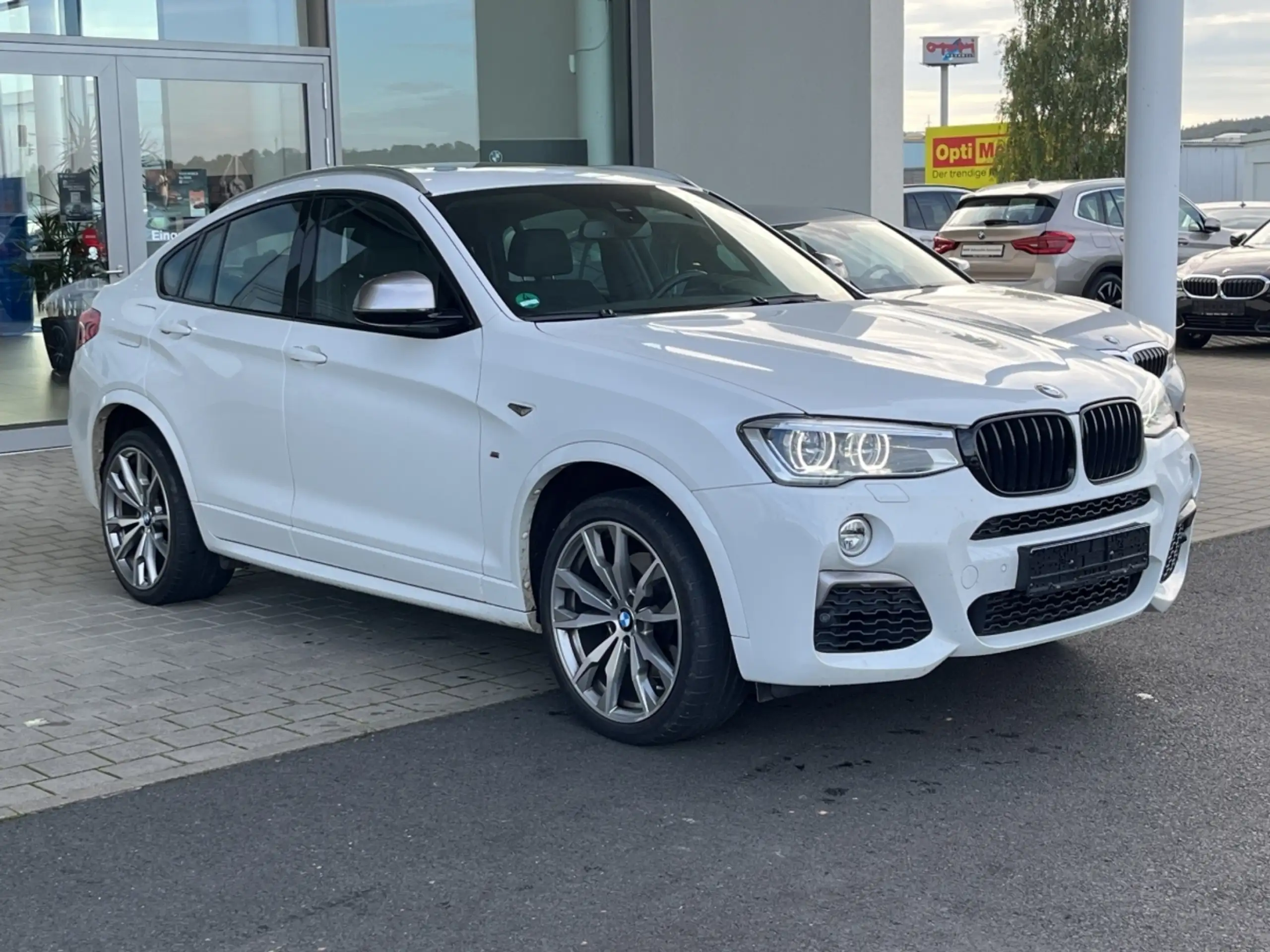 BMW - X4 M