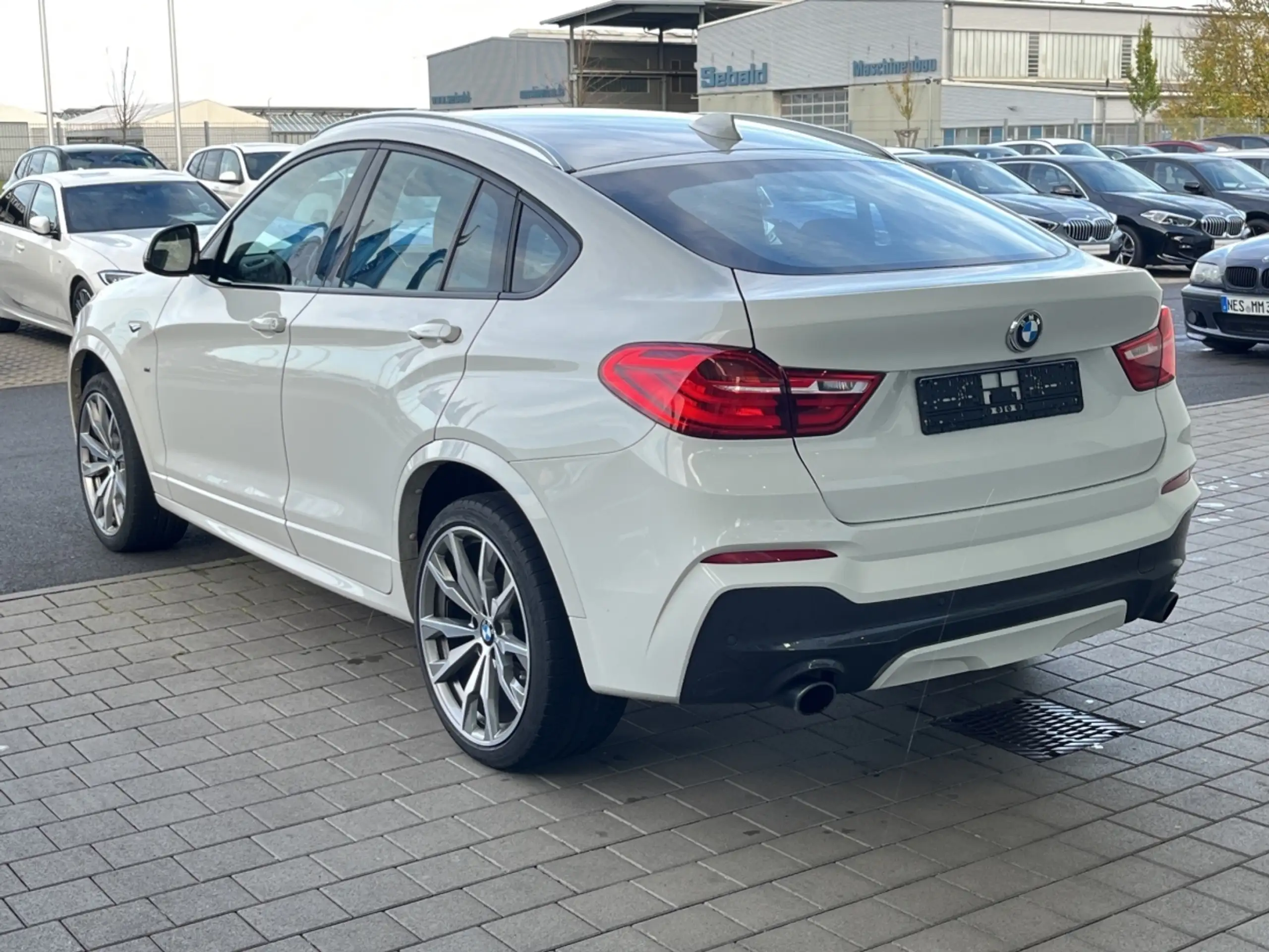 BMW - X4 M