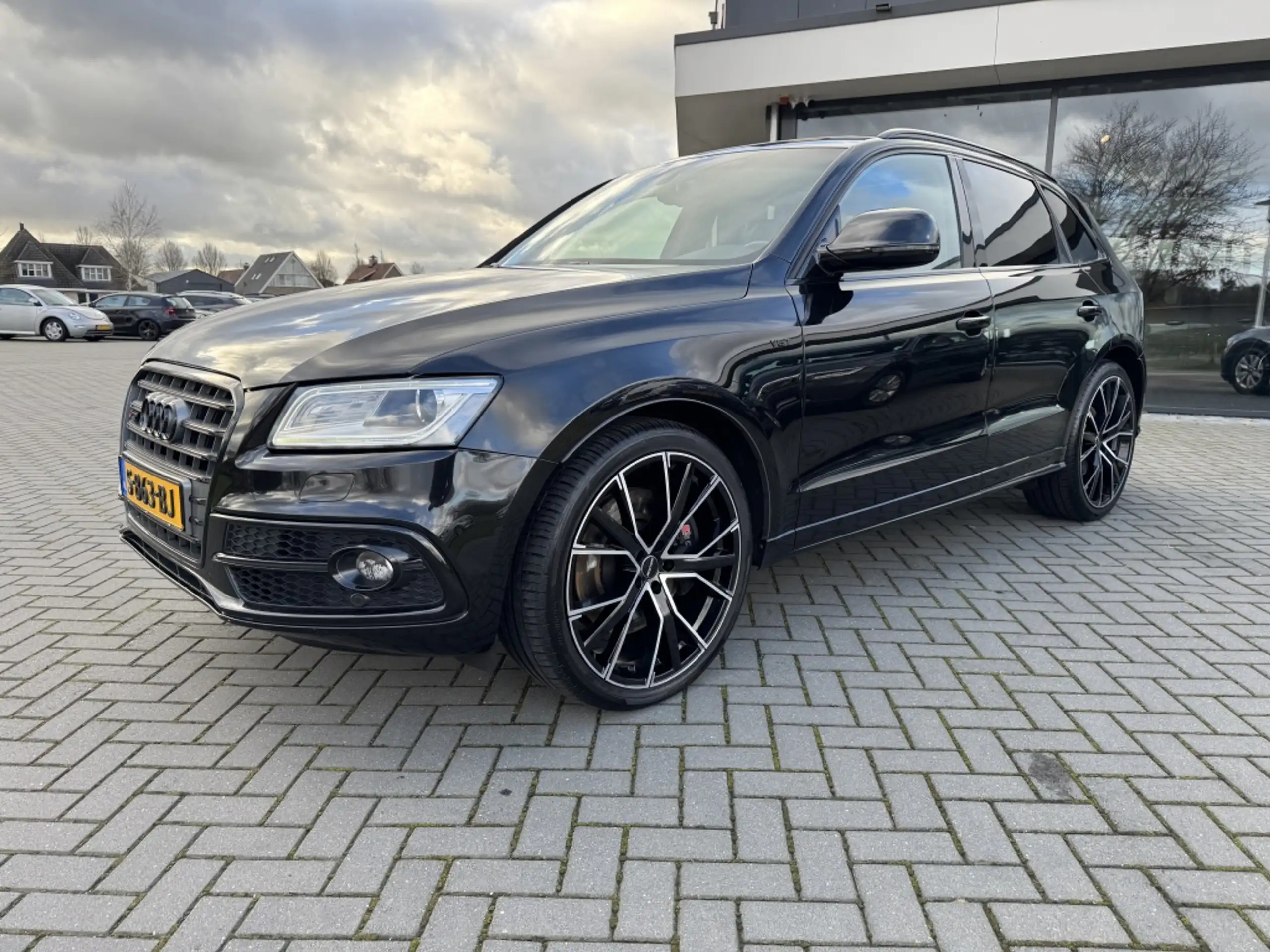 Audi - Q5