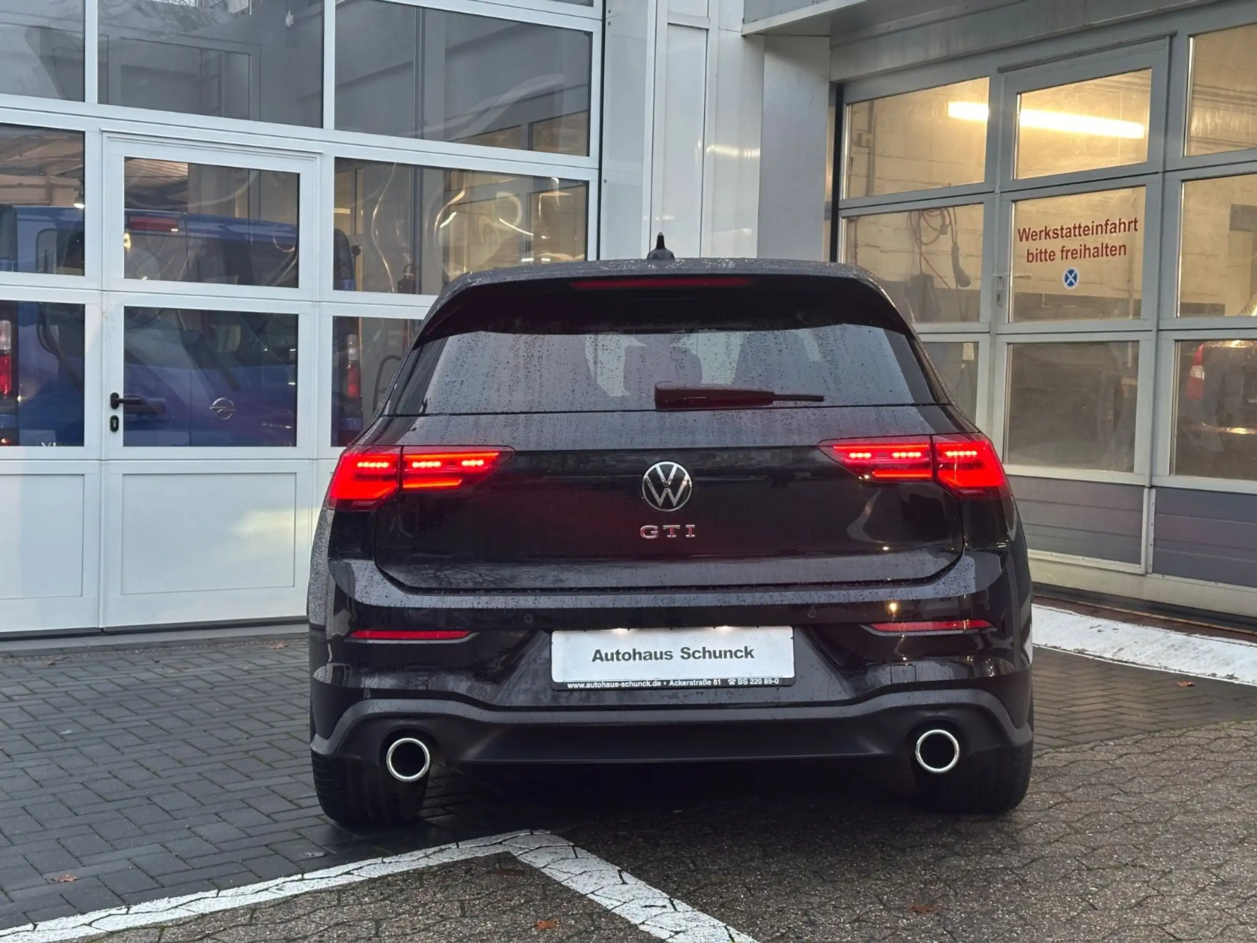 Volkswagen - Golf