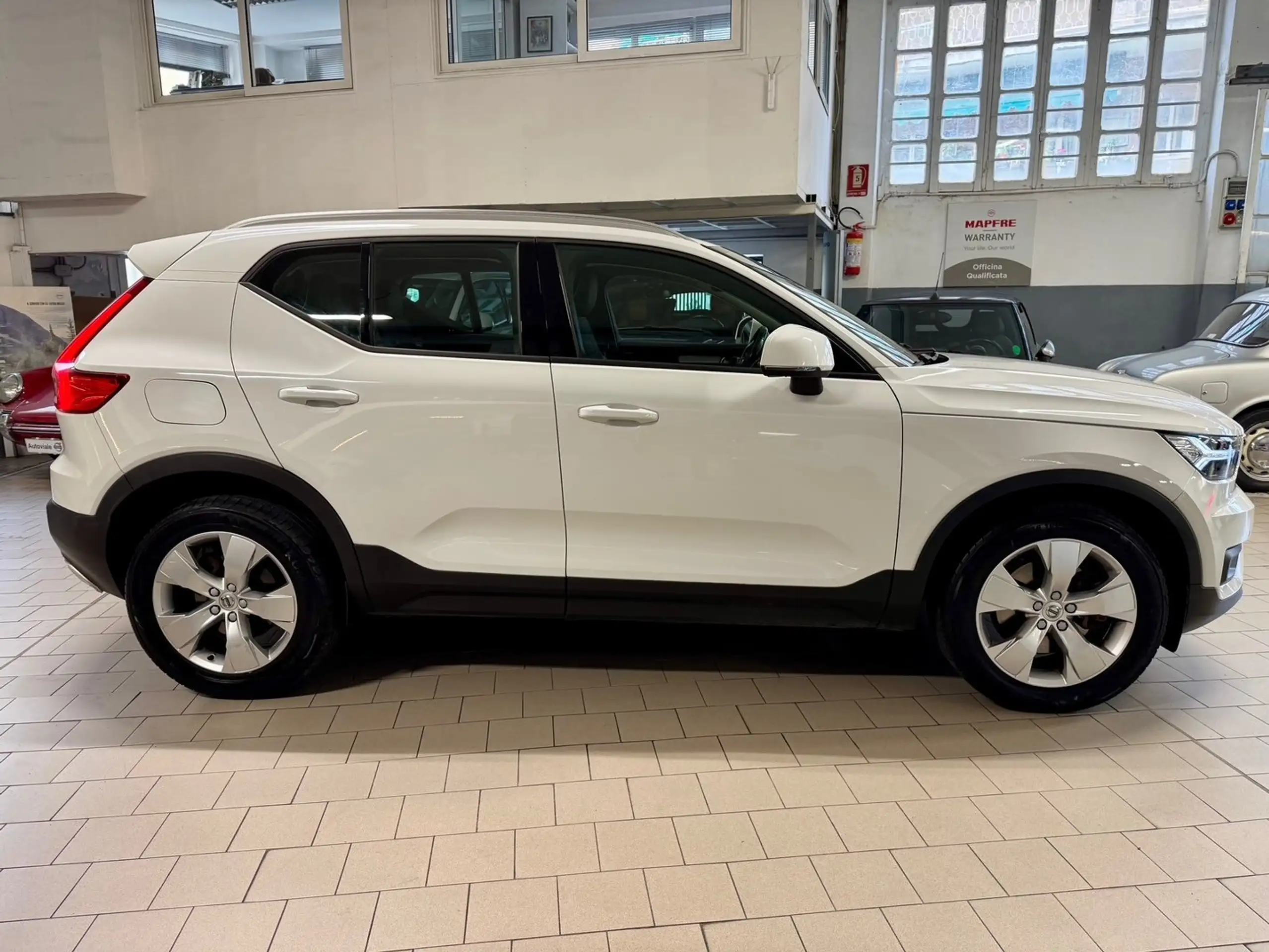 Volvo - XC40