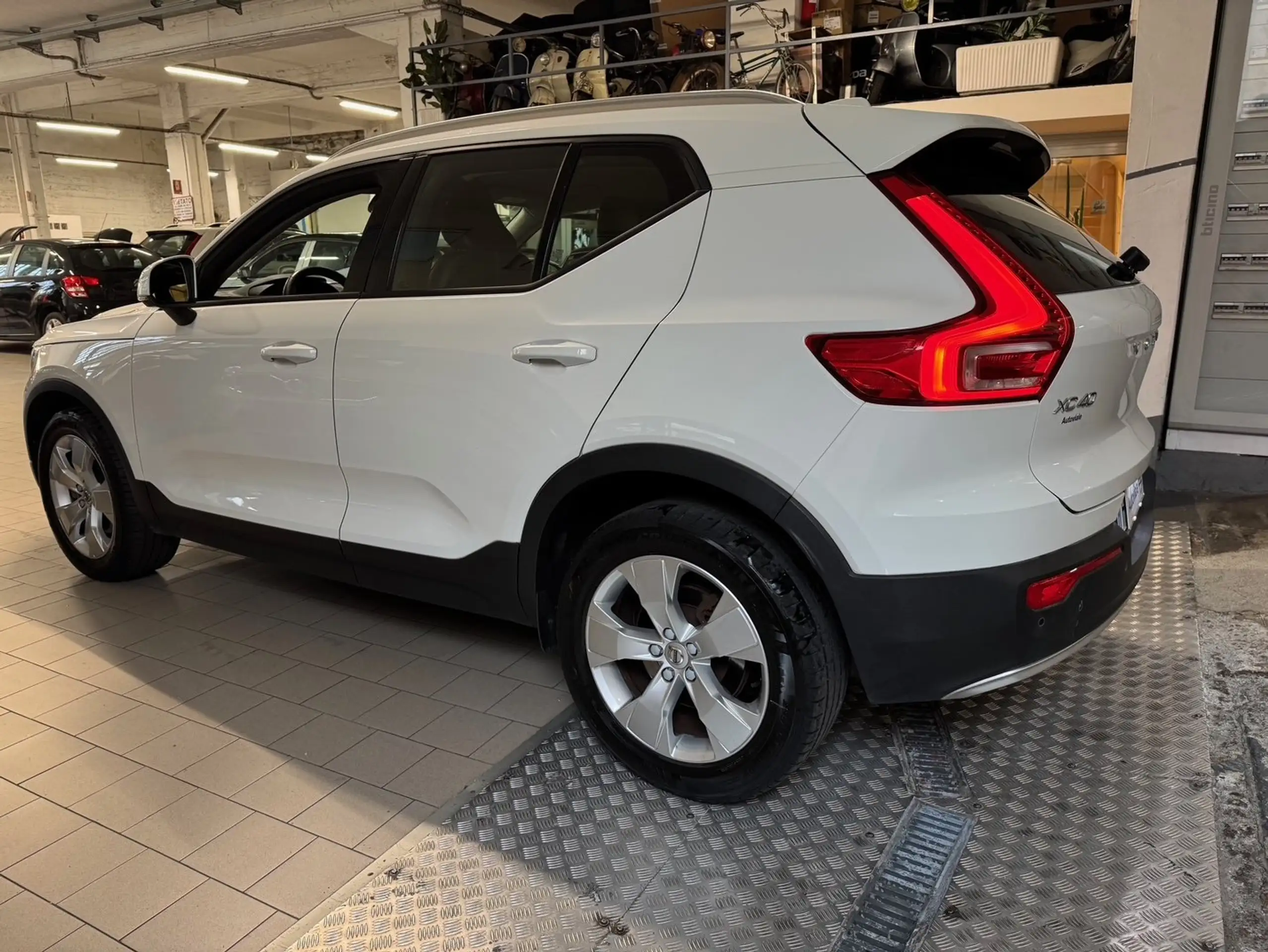 Volvo - XC40