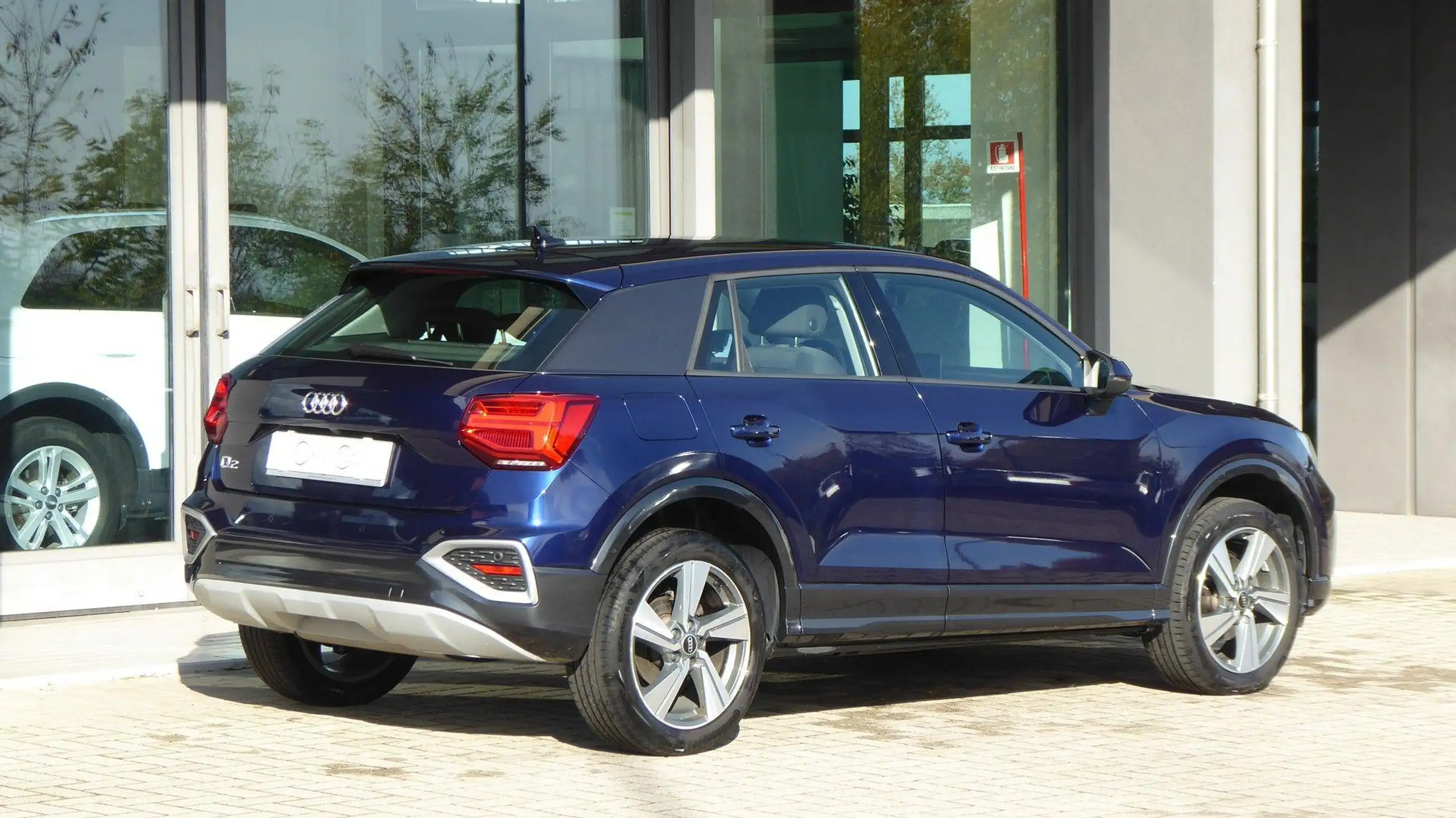 Audi - Q2