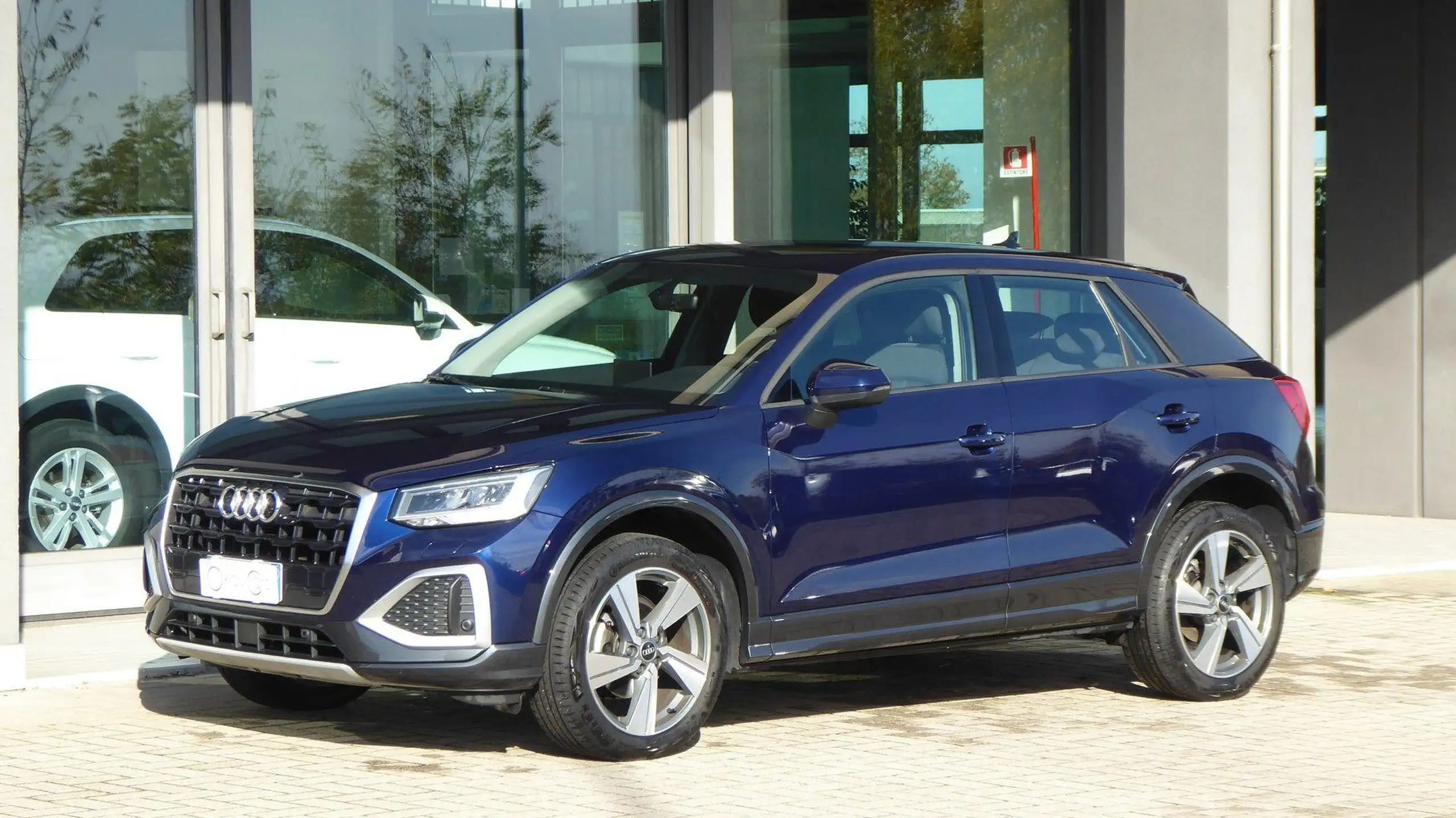 Audi - Q2