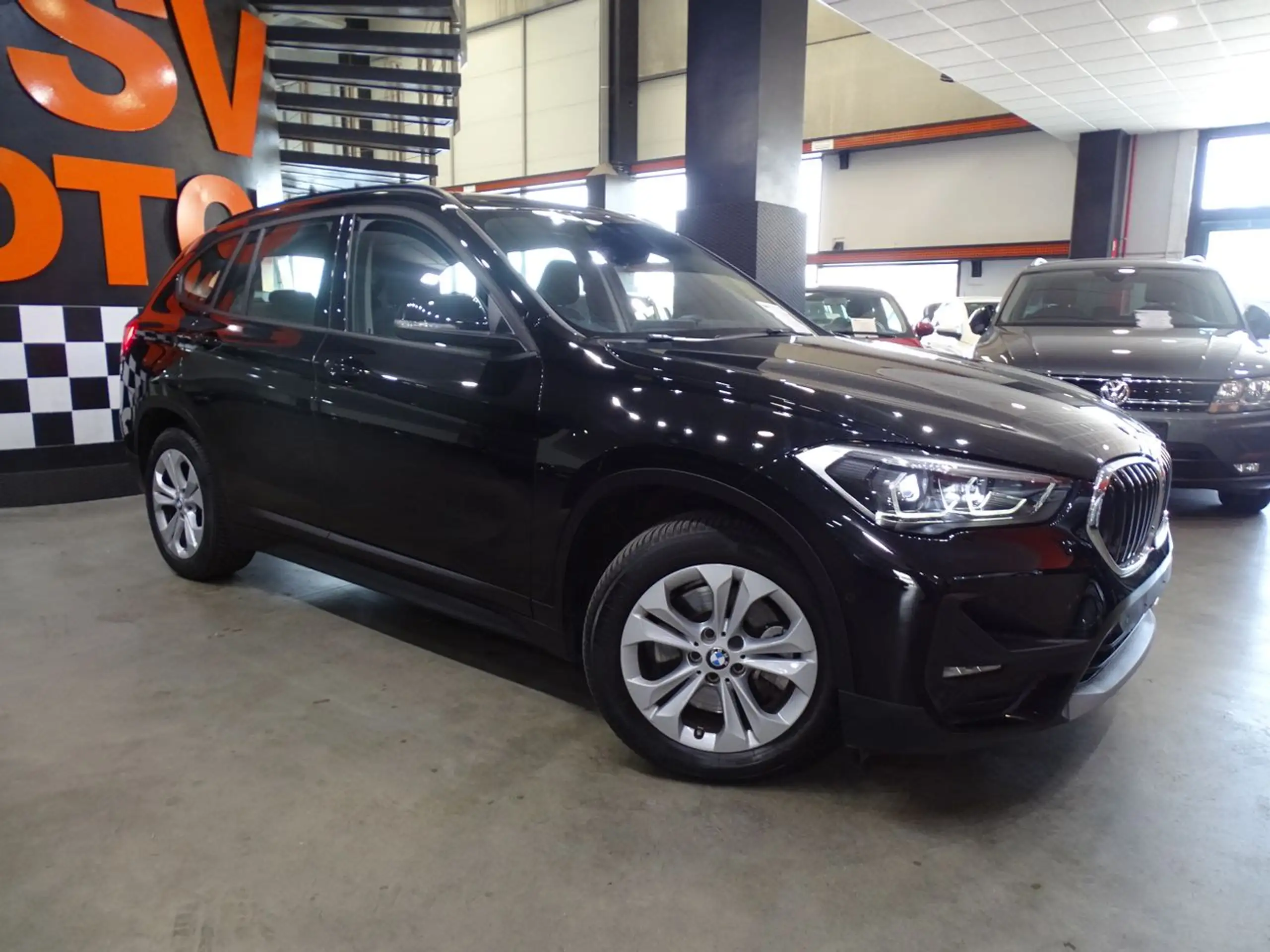 BMW - X1